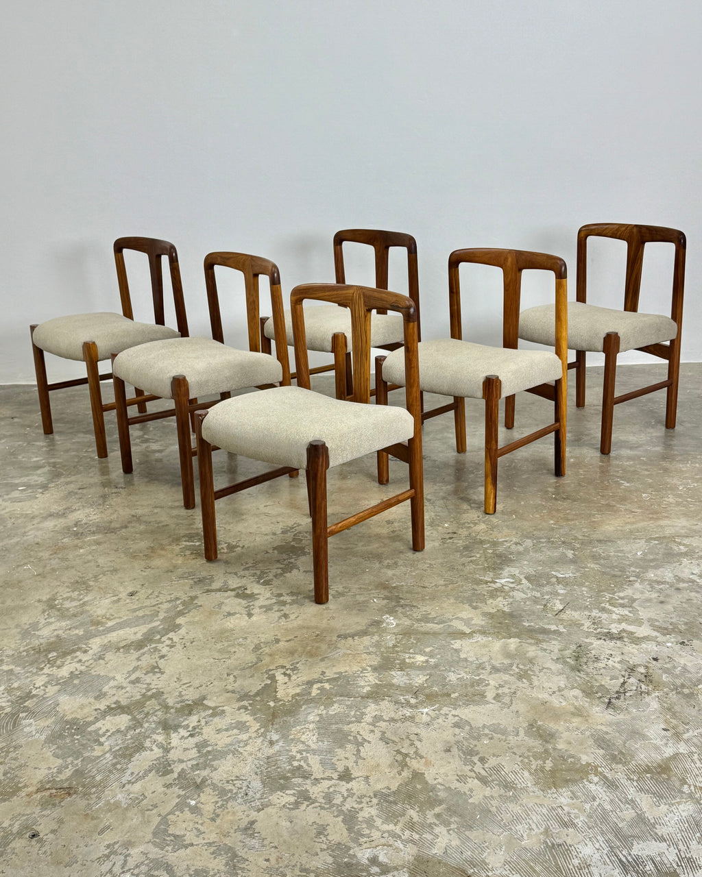 SET OF 6 X MID-CENTURY DINING CHAIRS BY ARTECASA