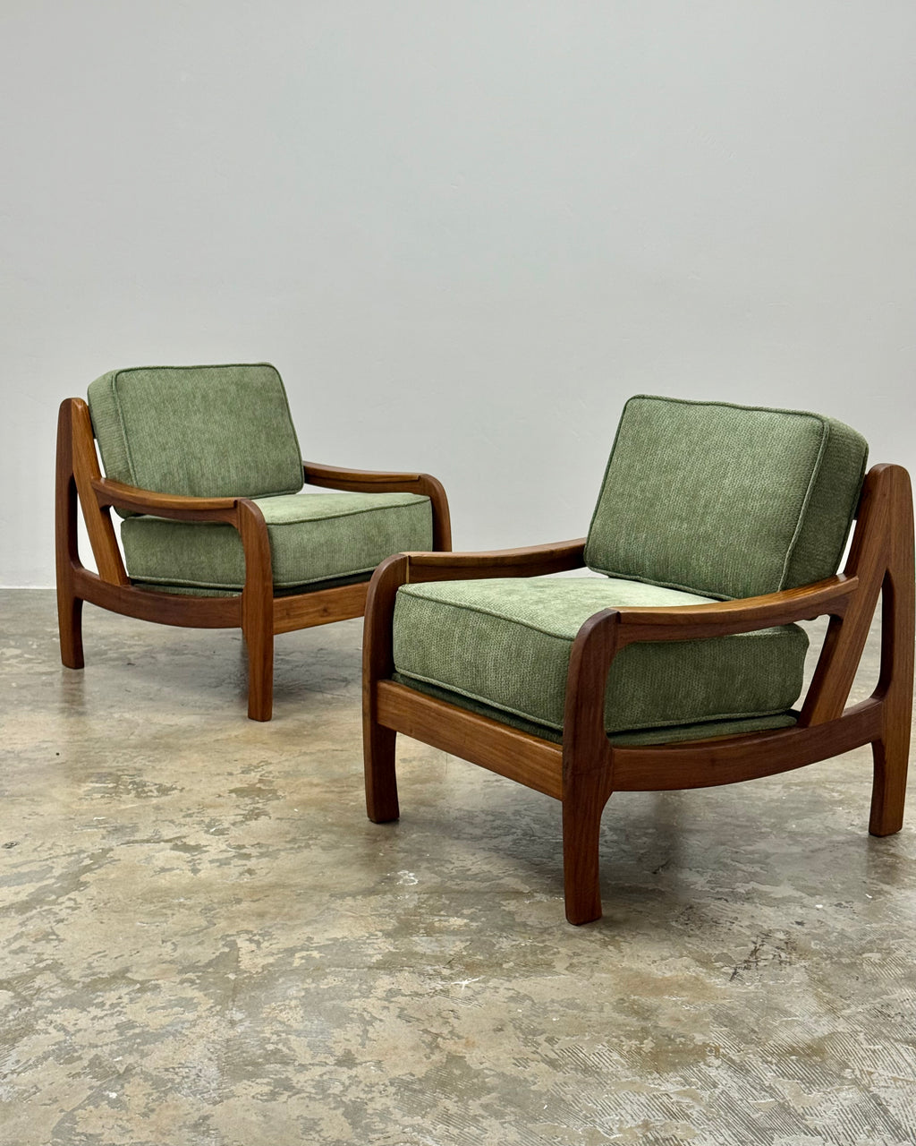 MID-CENTURY KIAAT ARMCHAIR PAIR
