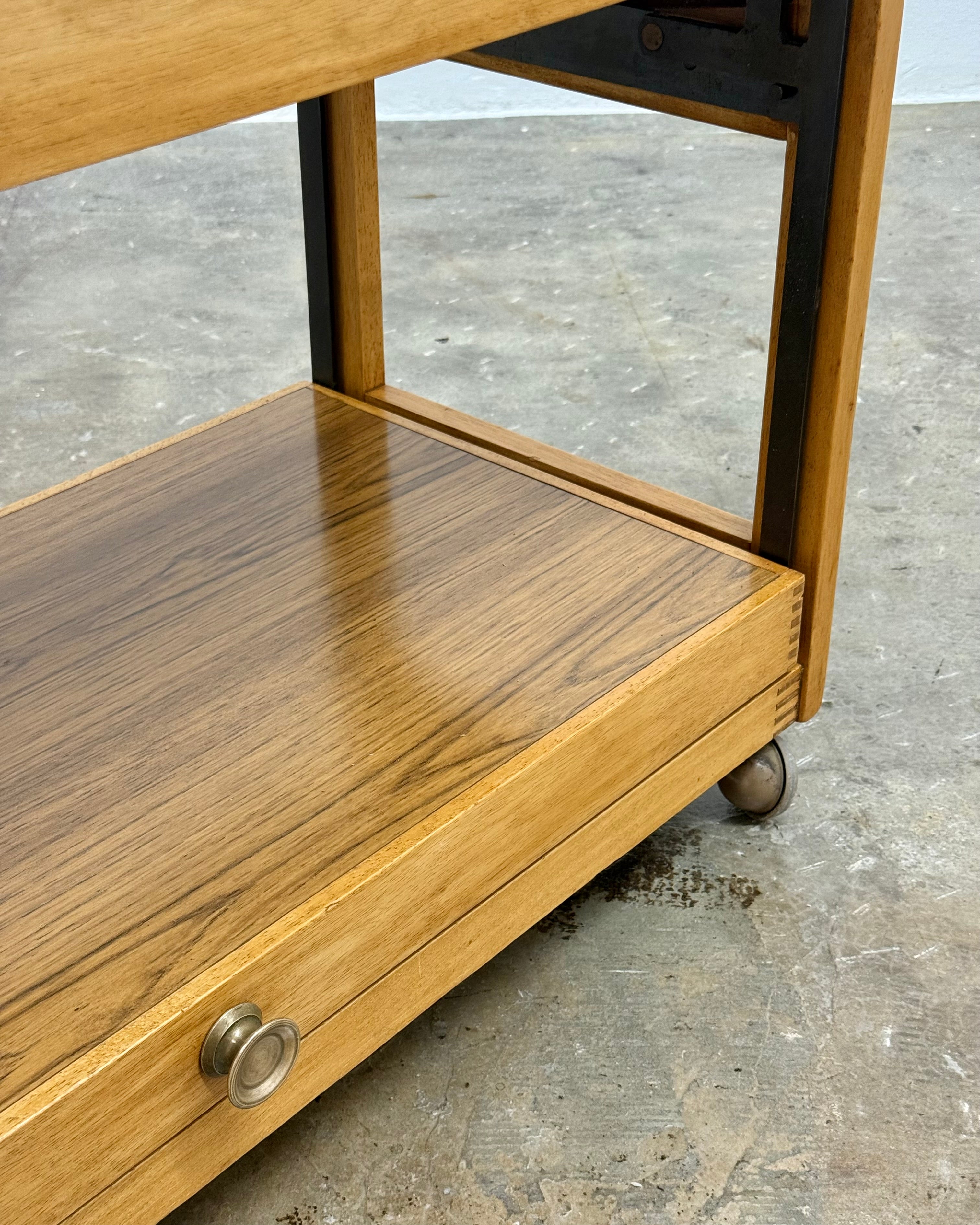 MID-CENTURY METAMORPHIC DRINKS TROLLEY