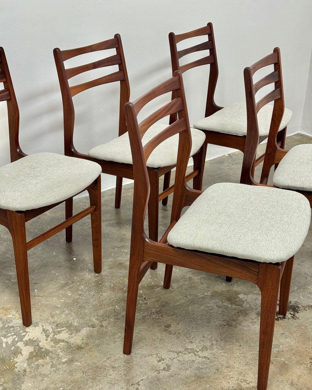 SET OF 6 MID-CENTURY DINING CHAIRS BY DS VORSTER
