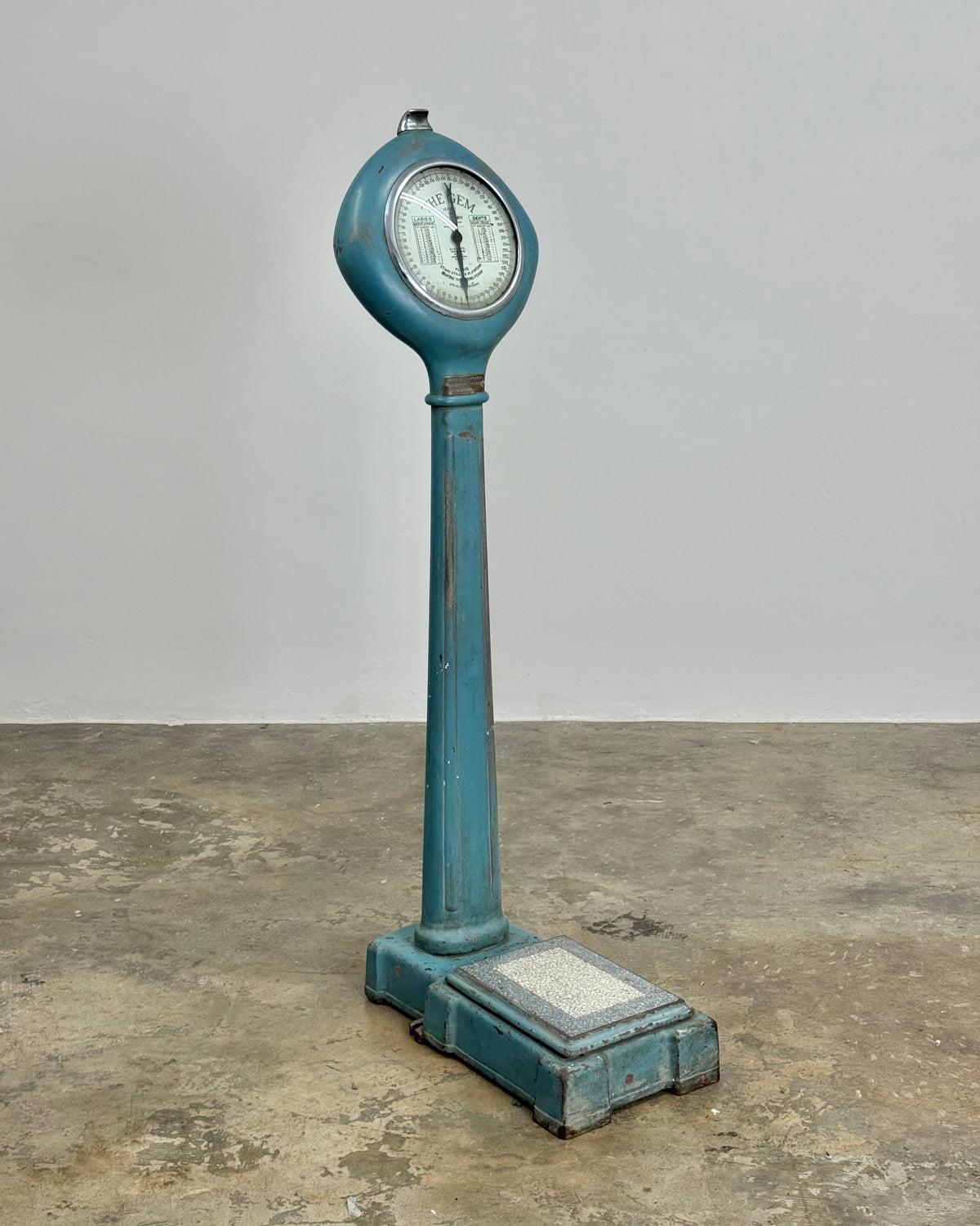 20th CENTURY LOLLIPOP SCALE