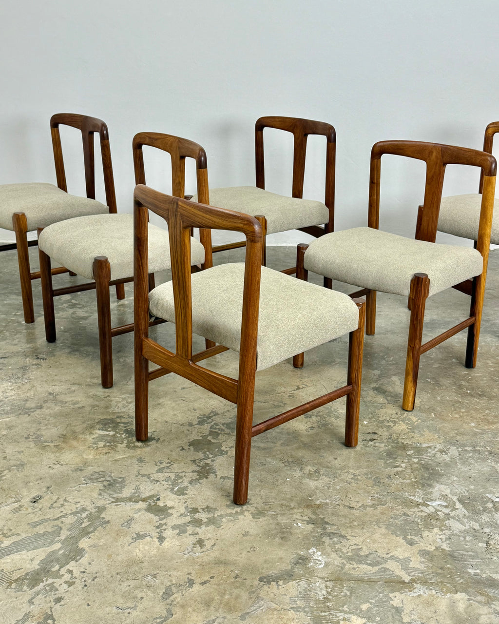 SET OF 6 X MID-CENTURY DINING CHAIRS BY ARTECASA