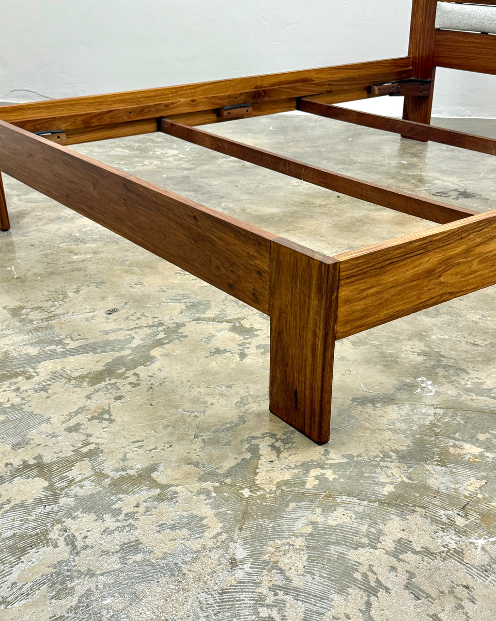 MID-CENTURY QUEEN HEADBOARD & BASE IN KIAAT