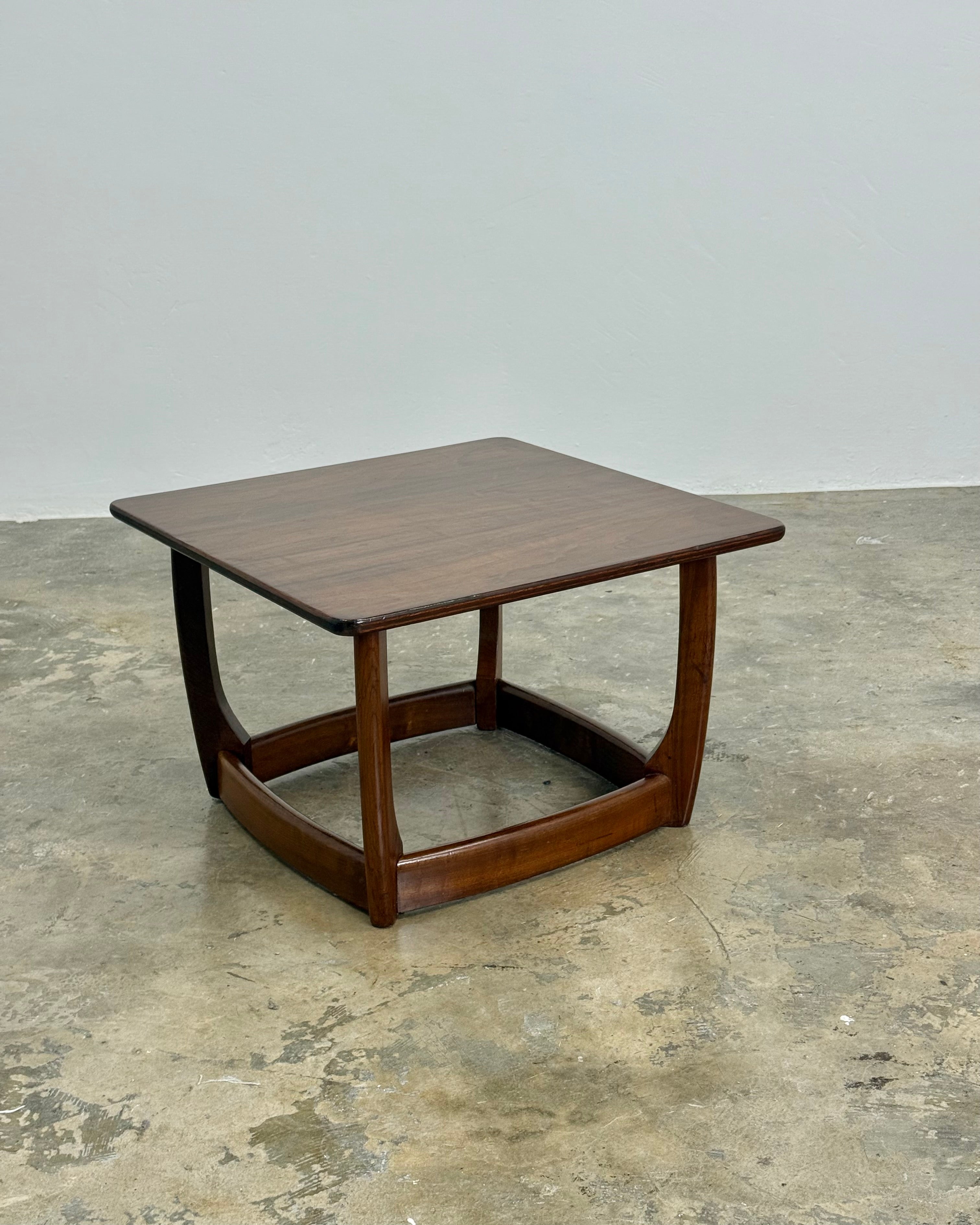 MID-CENTURY COFFEE TABLE BY AIRFLEX