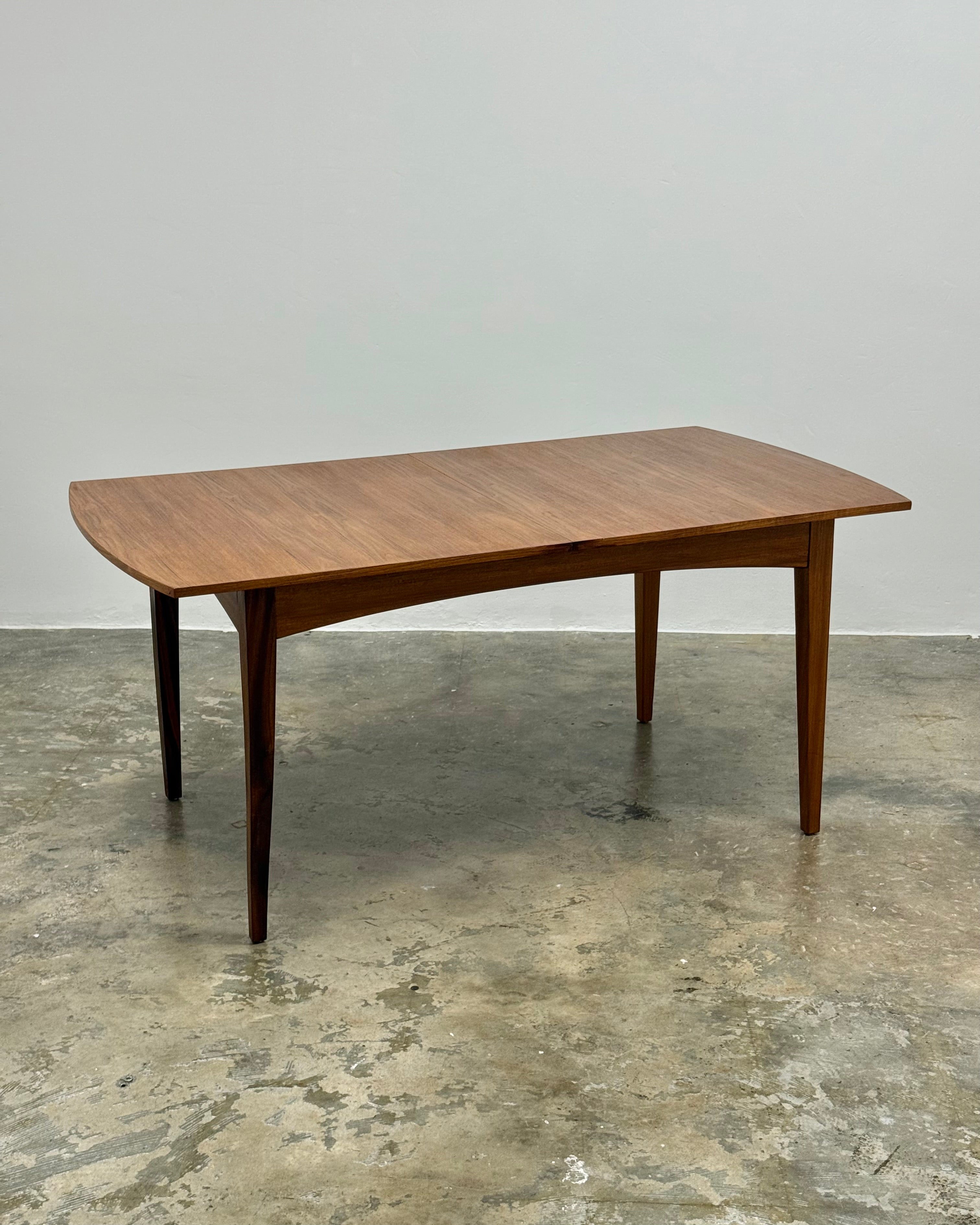 MID-CENTURY DANISH TEAK 8 SEATER DINING SET