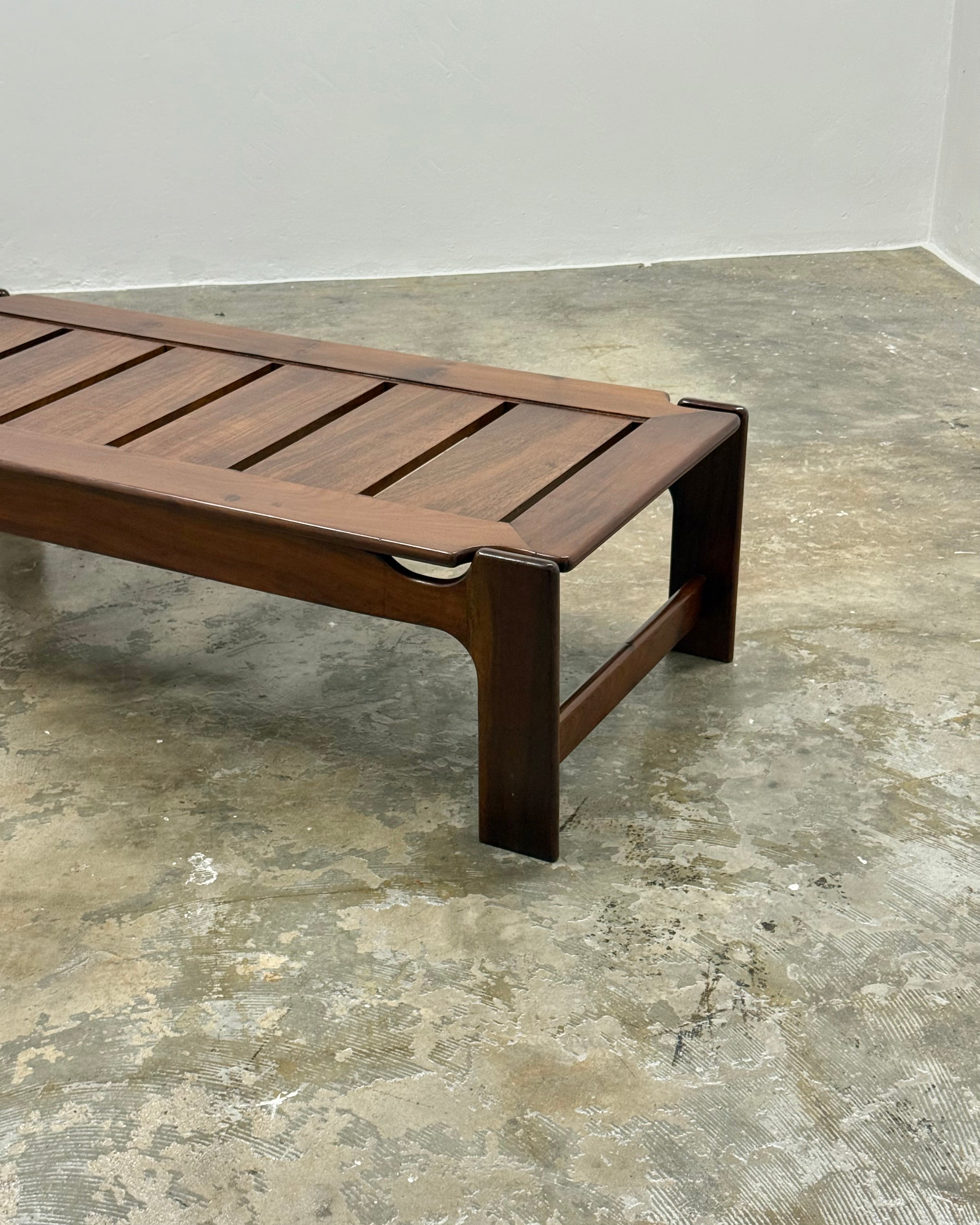 SOLID IMBUIA COFFEE TABLE