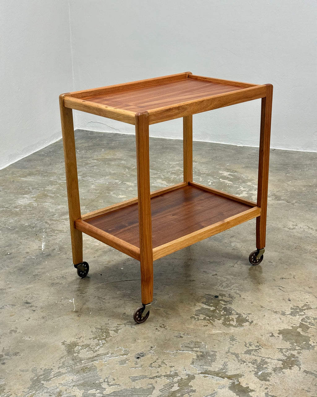 VINTAGE DRINKS TROLLEY