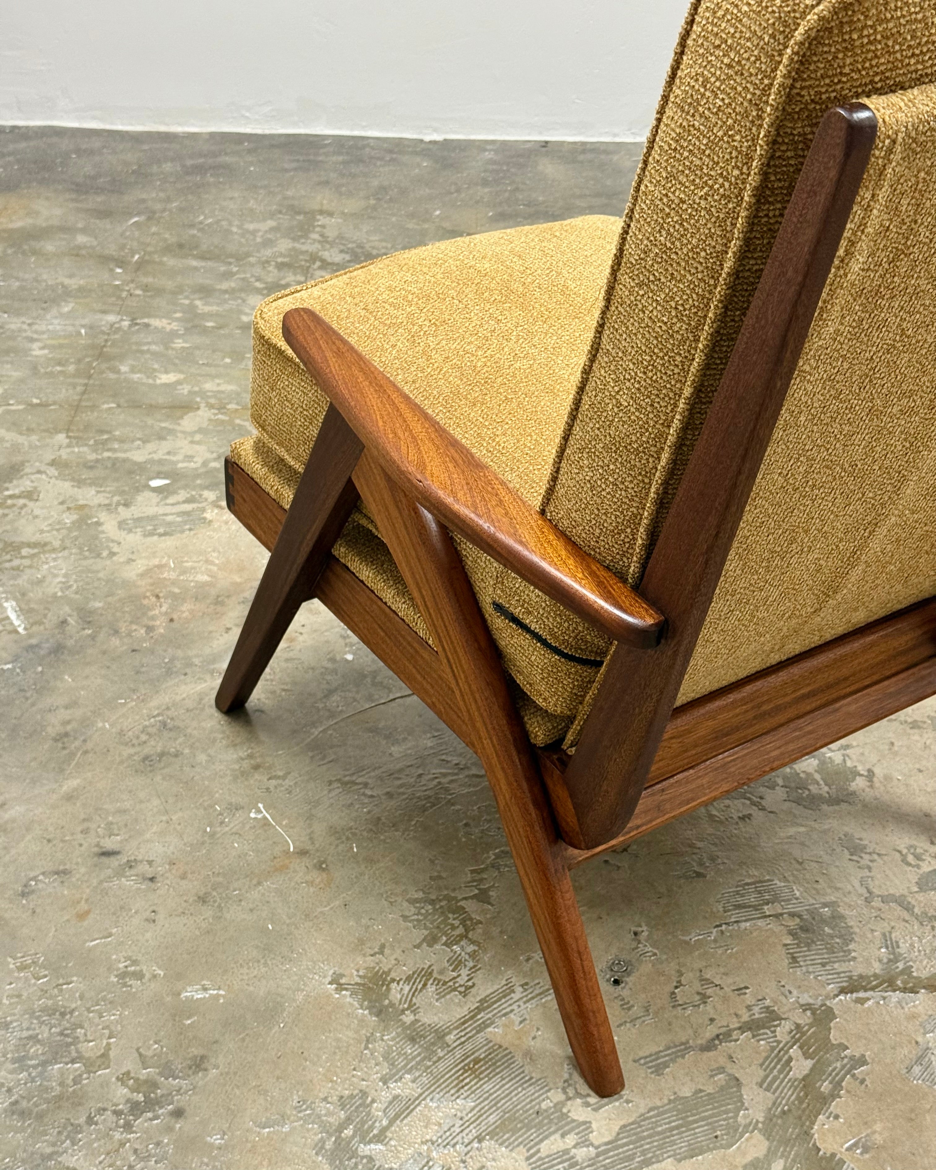PAIR OF MID-CENTURY ARMCHAIRS