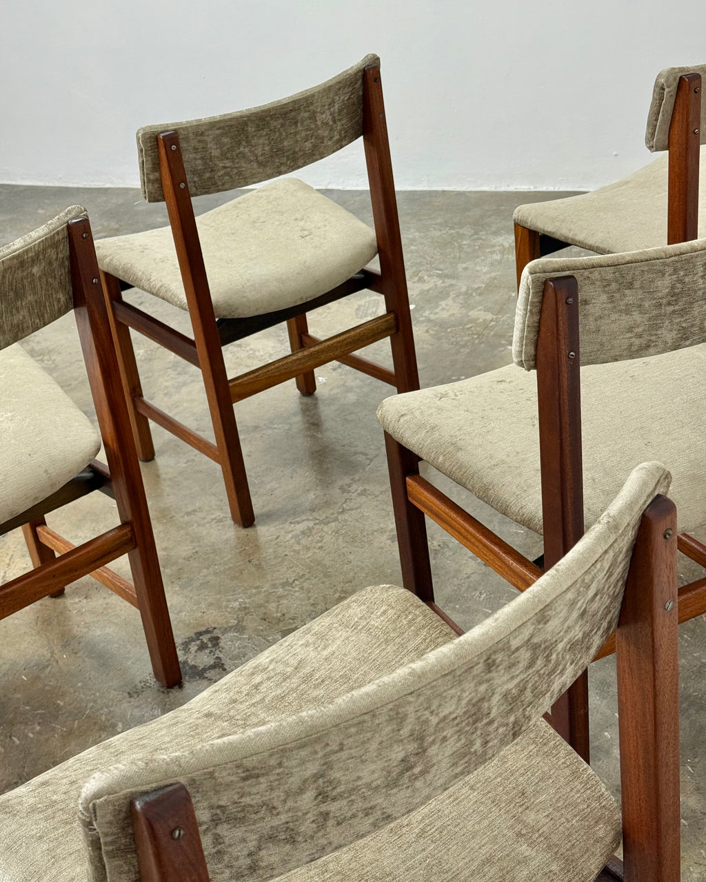 SET OF 6 X MID-CENTURY DINING CHAIRS