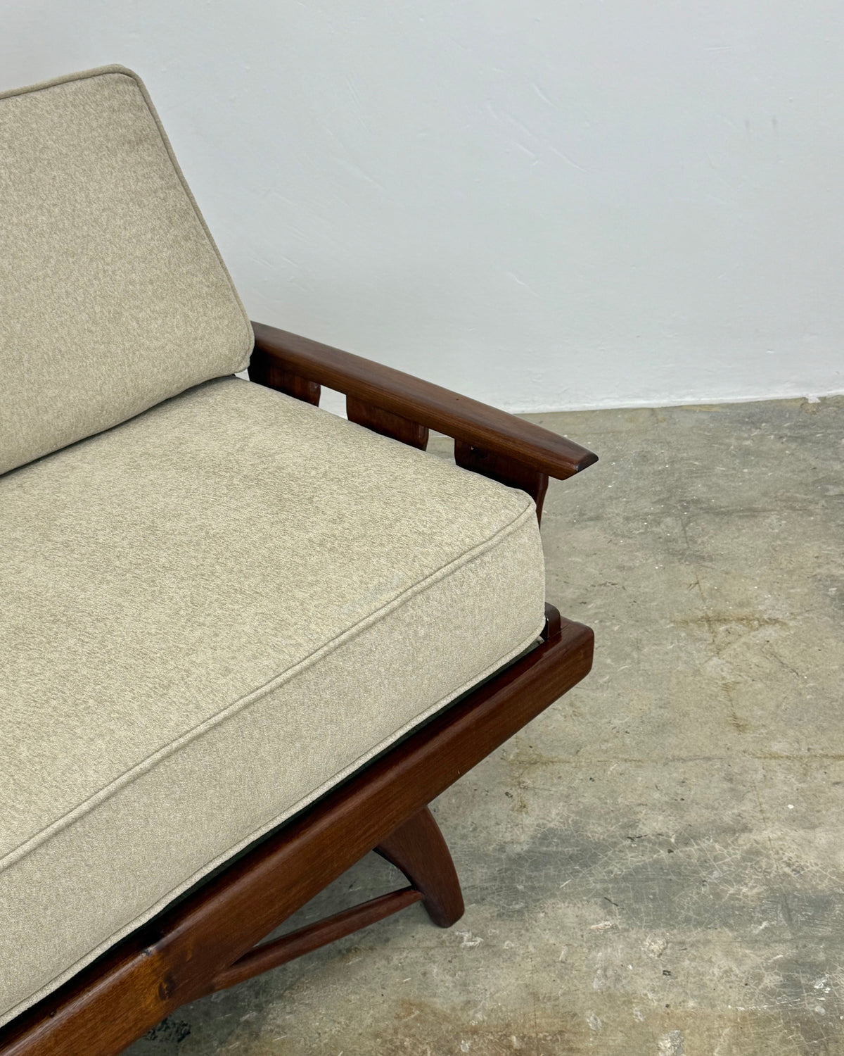 MID-CENTURY 3 SEATER COUCH BY AIRFLEX