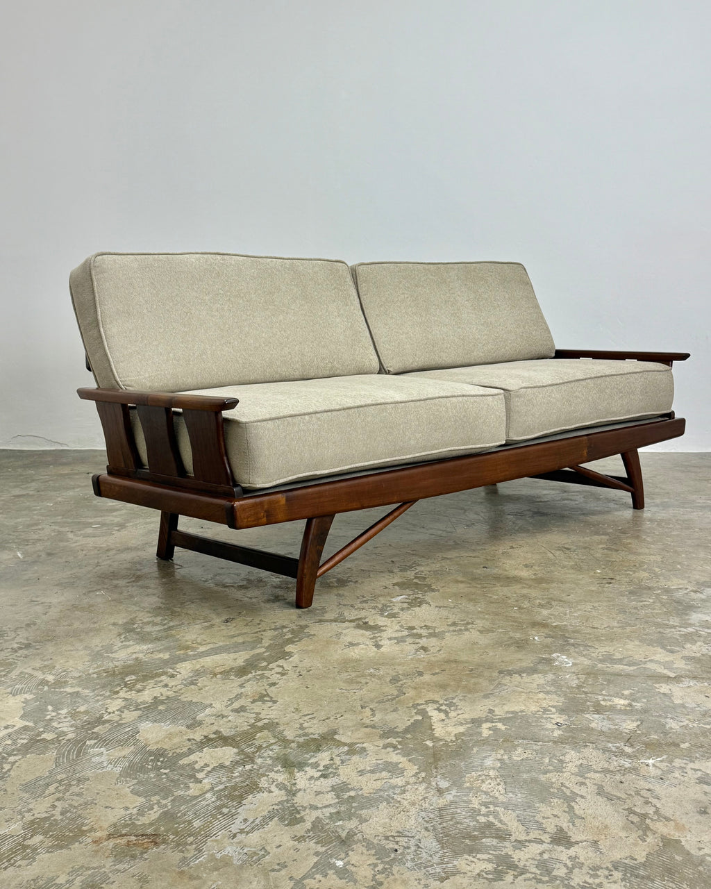 MID-CENTURY 3 SEATER COUCH BY AIRFLEX