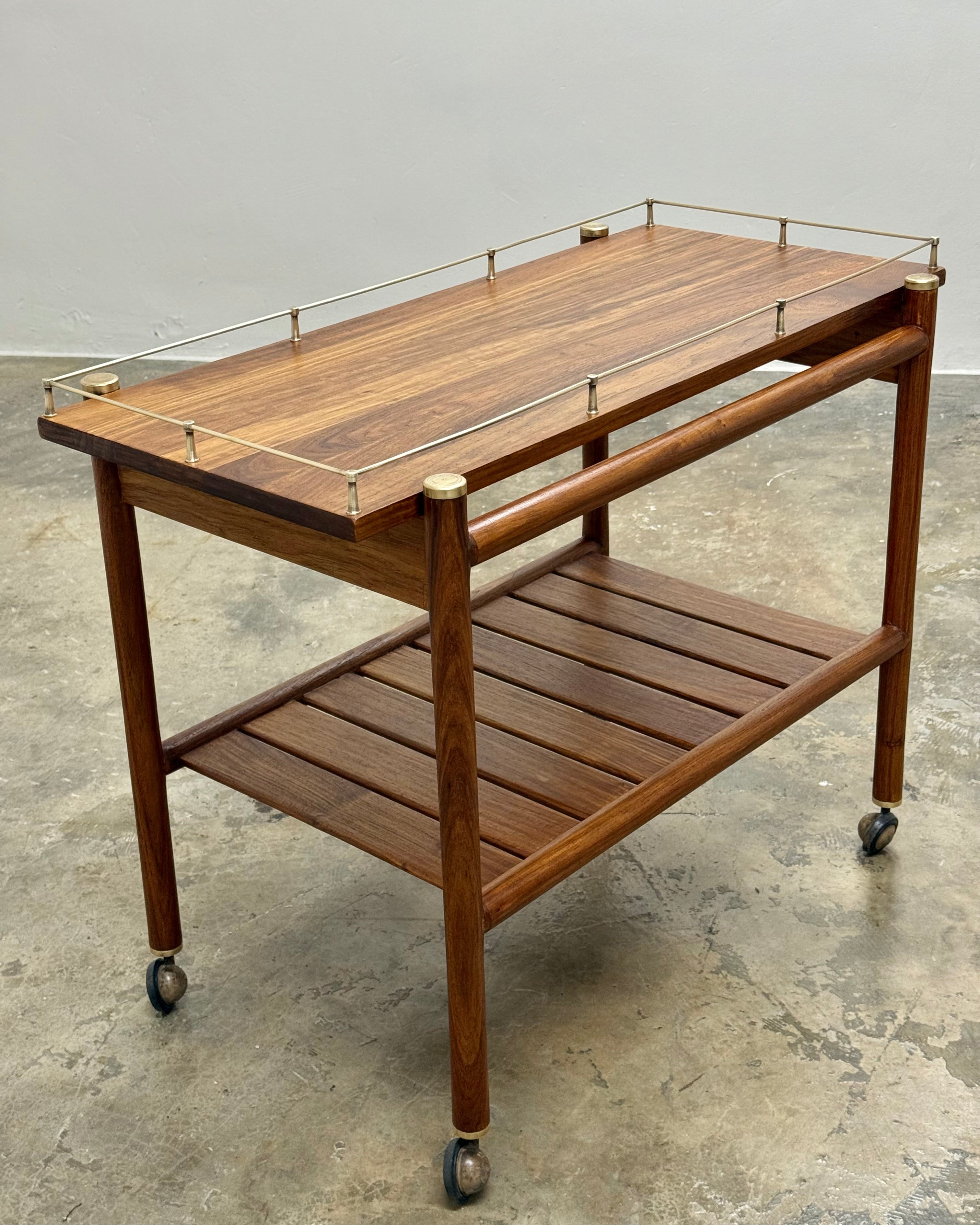KIAAT DRINKS TROLLEY BY ARTECASA