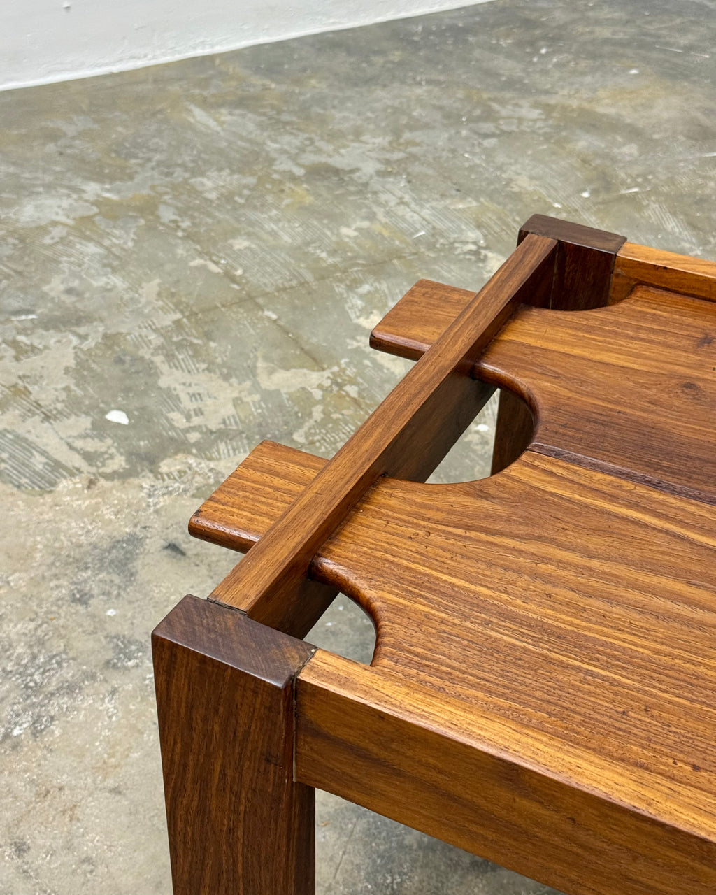 XL MID-CENTURY COFFEE TABLE IN TEAK