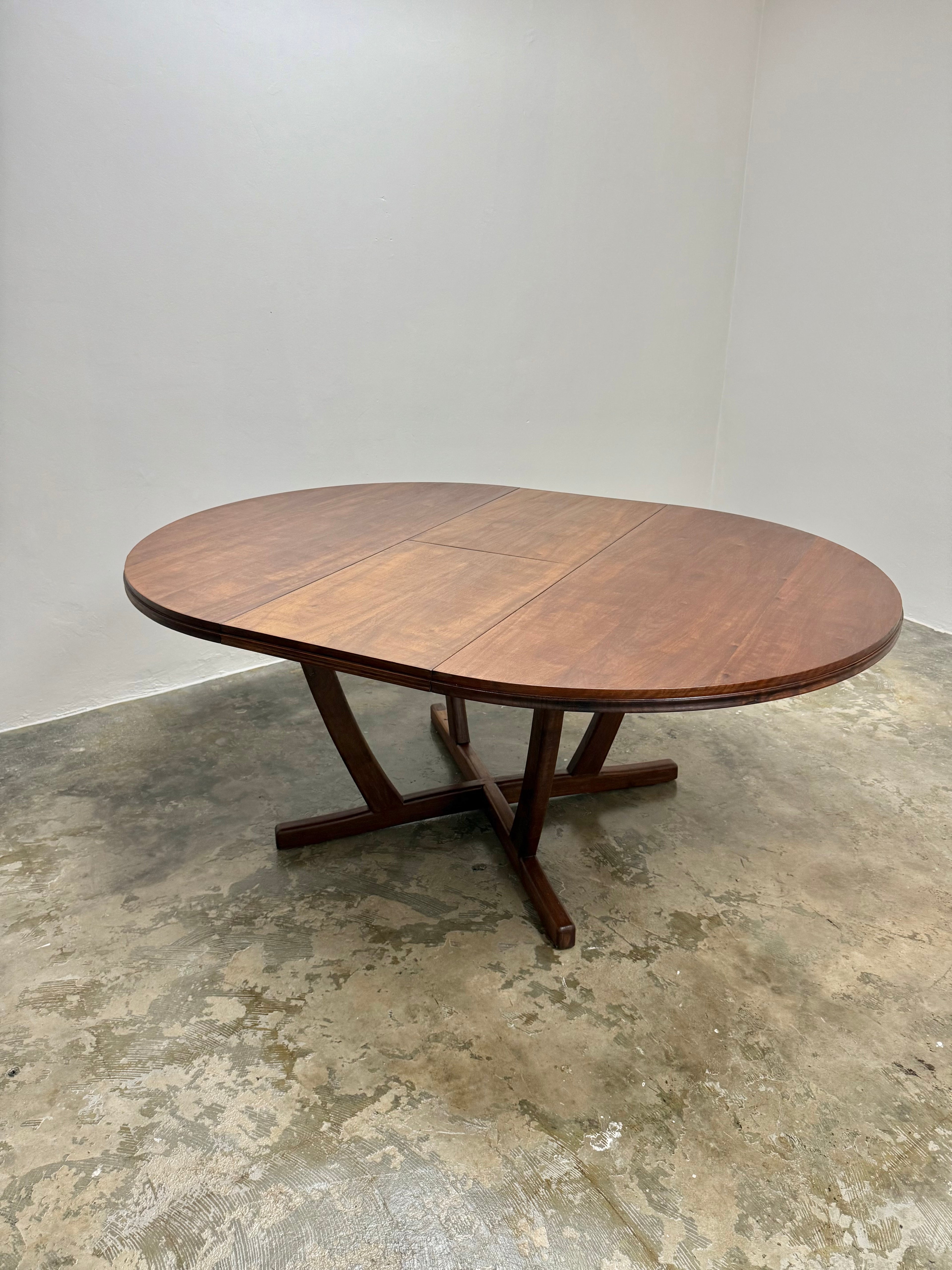 DS VORSTER MID-CENTURY MODERN EXTENDABLE DINING TABLE
