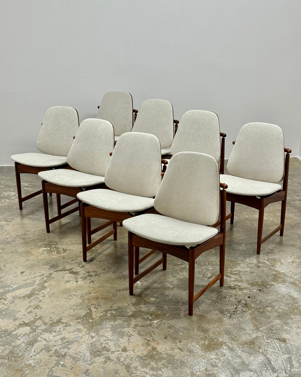 SET OF 8 x FRYSTARK DINING CHAIRS