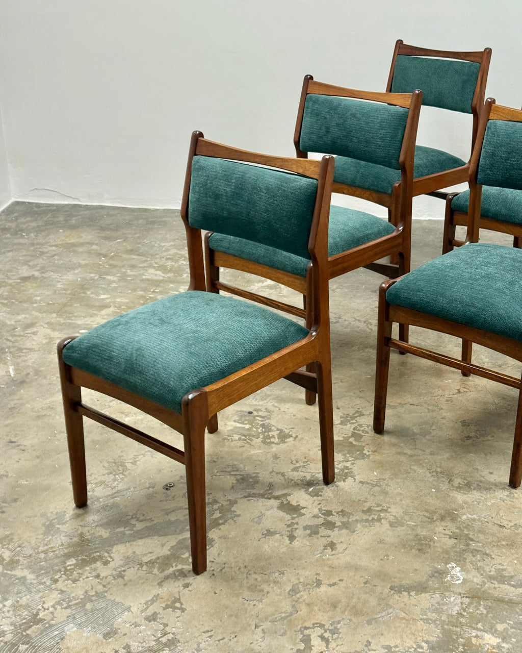 6 x MID-CENTURY DINING CHAIRS BY DS VORSTER
