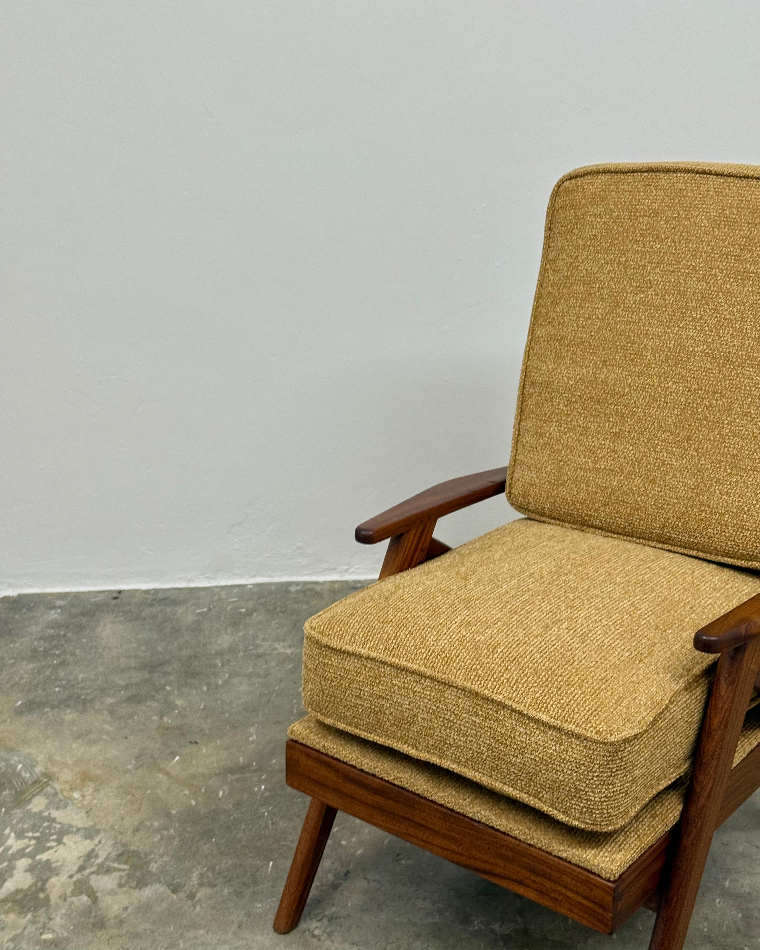 PAIR OF MID-CENTURY ARMCHAIRS