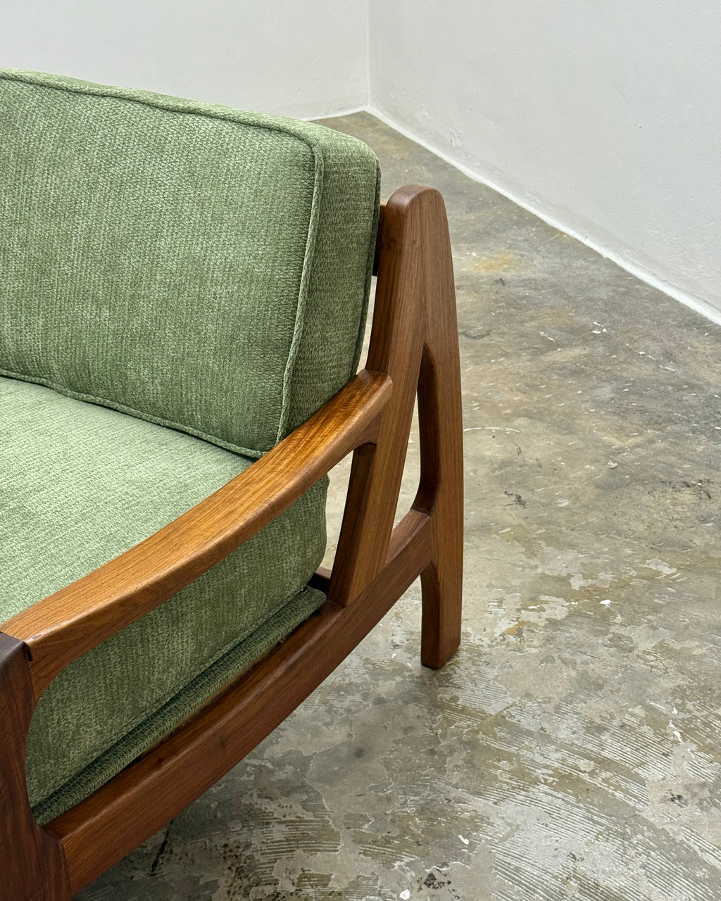 MID-CENTURY KIAAT ARMCHAIR PAIR