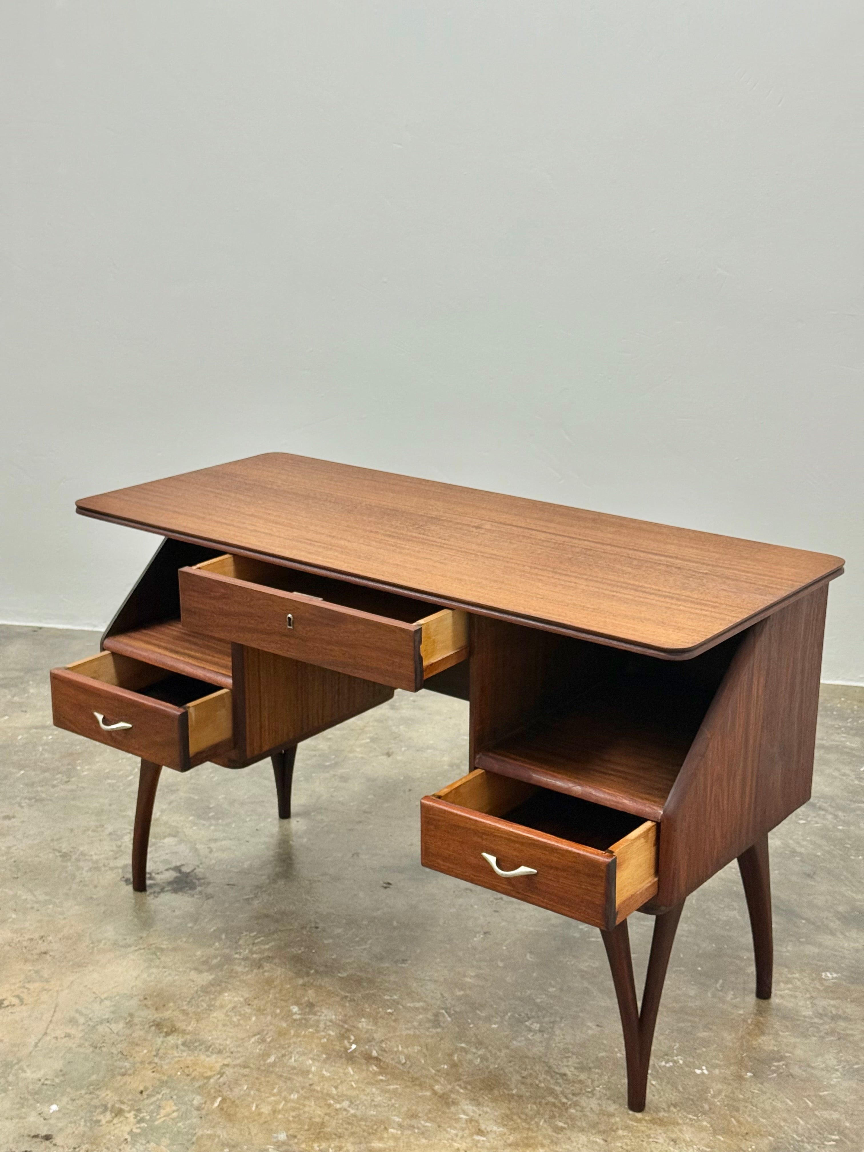 DS VORSTER DESK / DRESSER