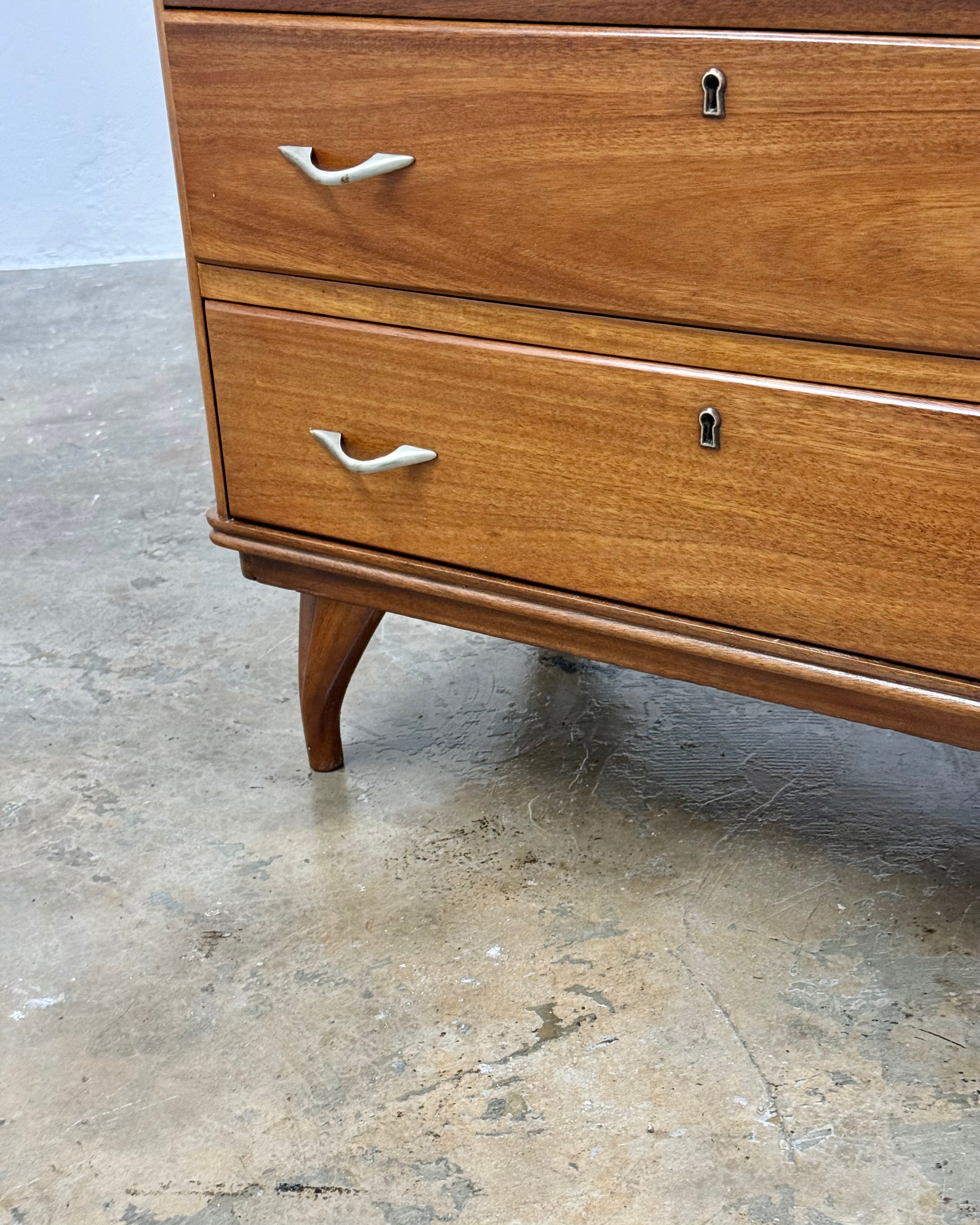 MID-CENTURY CHEST OF DRAWERS