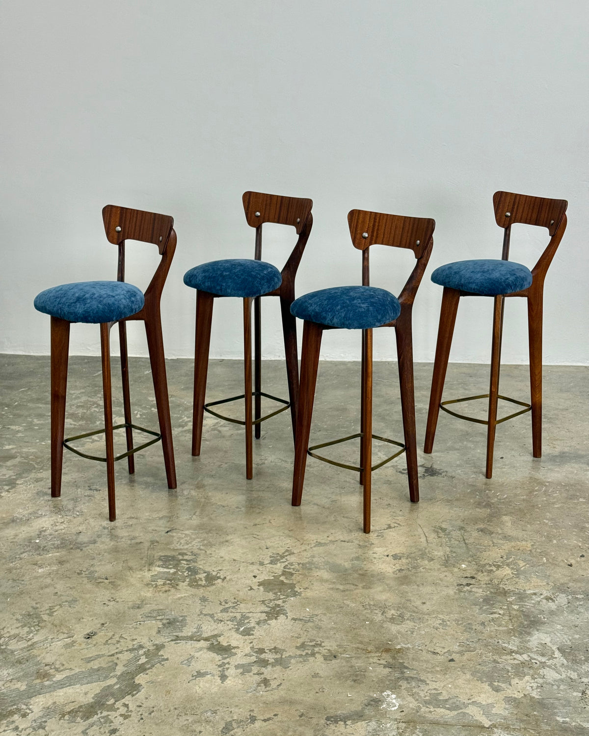 SET OF 4 X MID-CENTURY BAR STOOLS