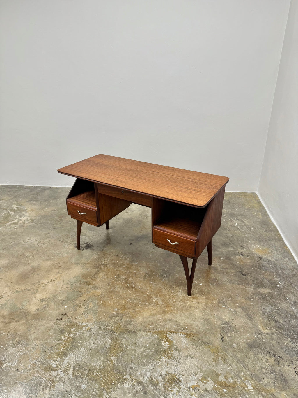 DS VORSTER DESK / DRESSER