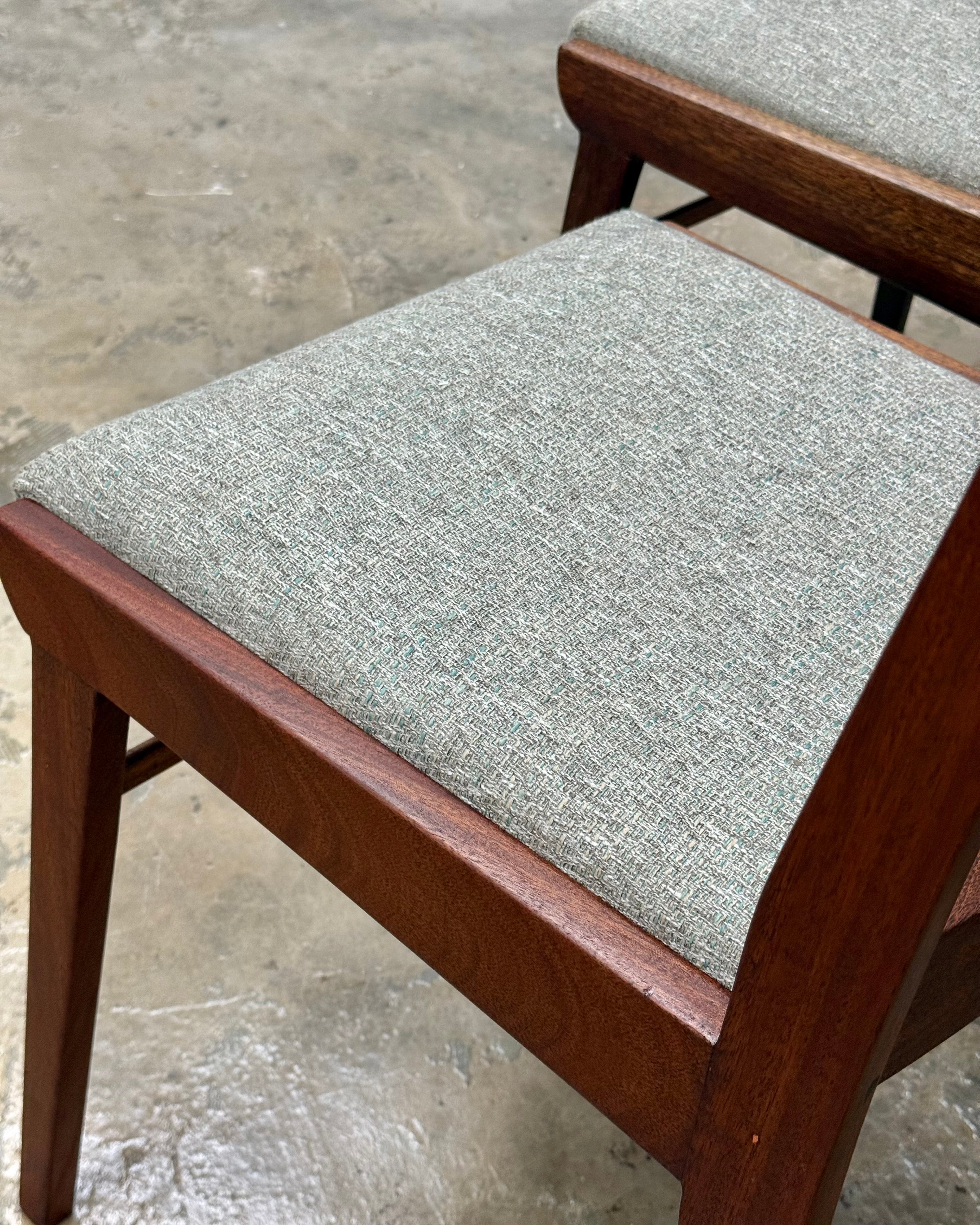 SET OF 4 MID-CENTURY DINING CHAIRS IN SAPELE MAHOGANY