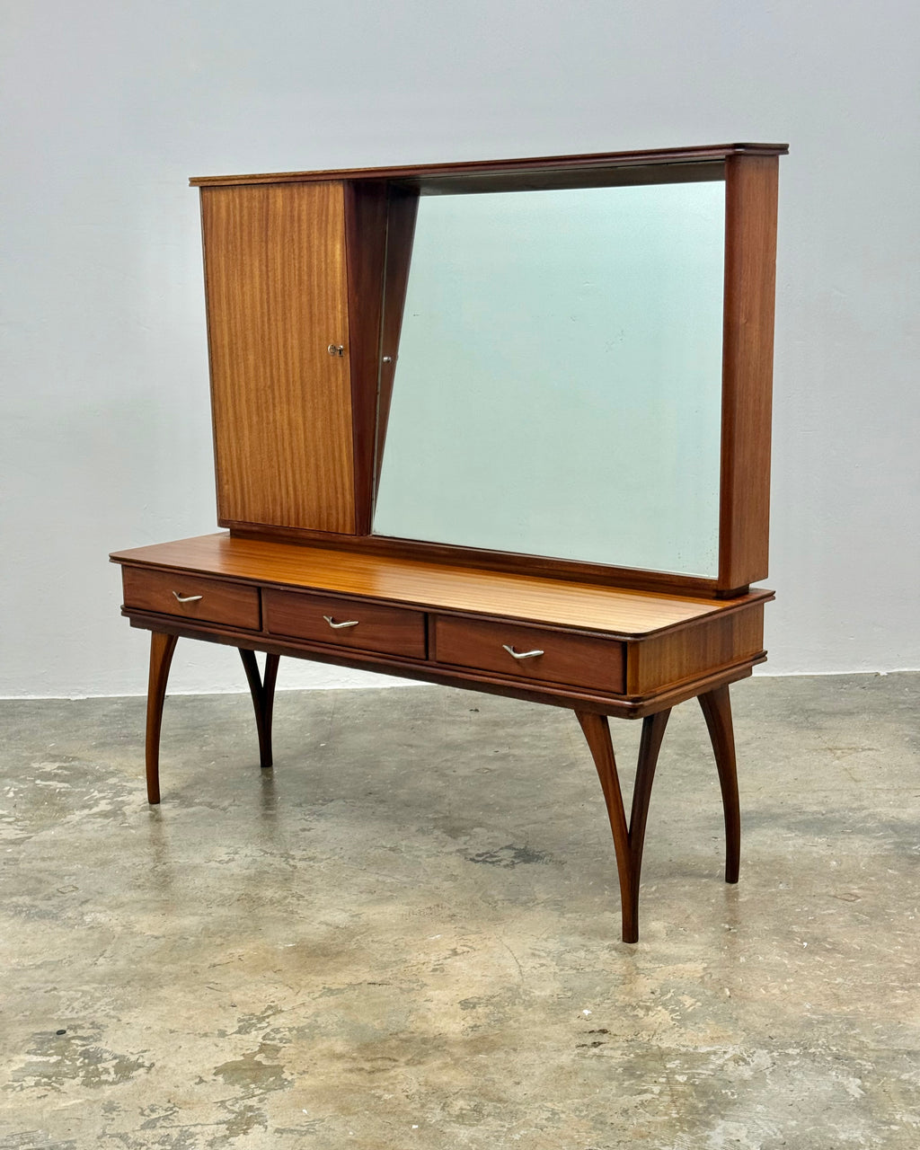 MID-CENTURY DRESSING TABLE BY DS VORSTER