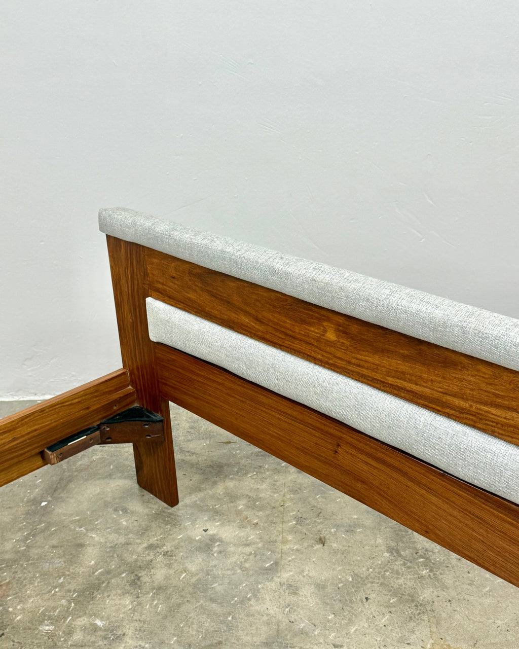 MID-CENTURY QUEEN HEADBOARD & BASE IN KIAAT