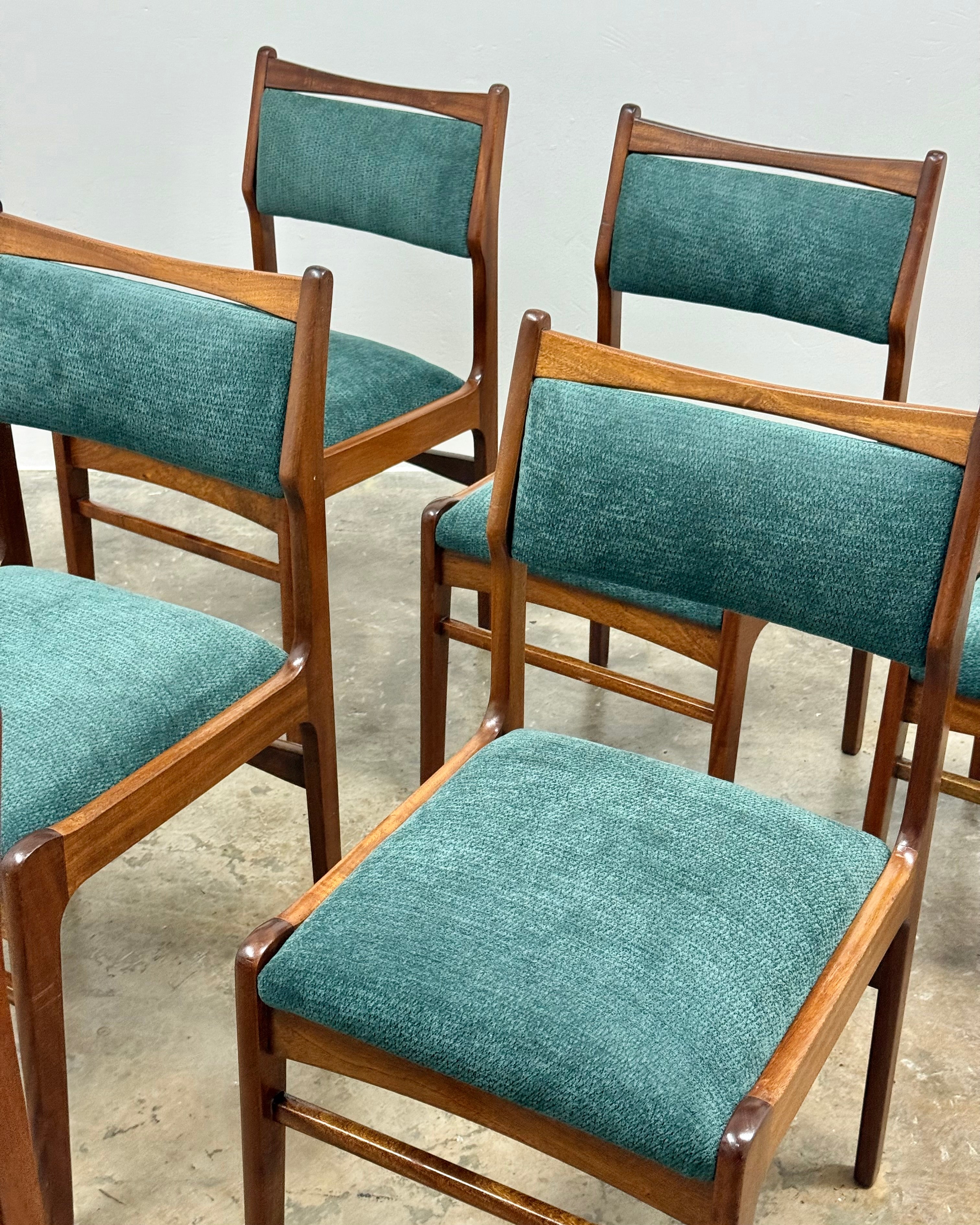 6 x MID-CENTURY DINING CHAIRS BY DS VORSTER