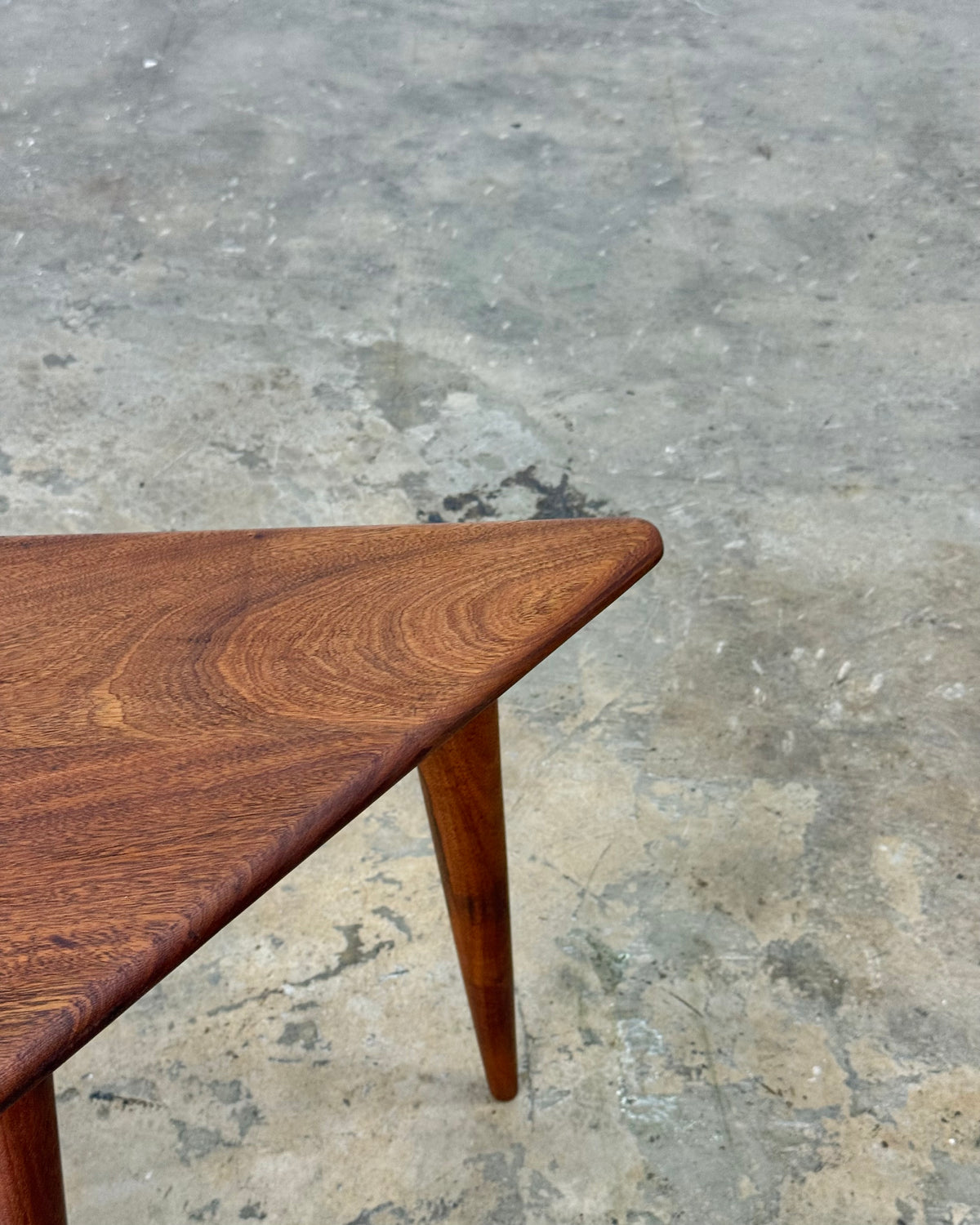 IMBUIA PLANT STAND / SIDE TABLE