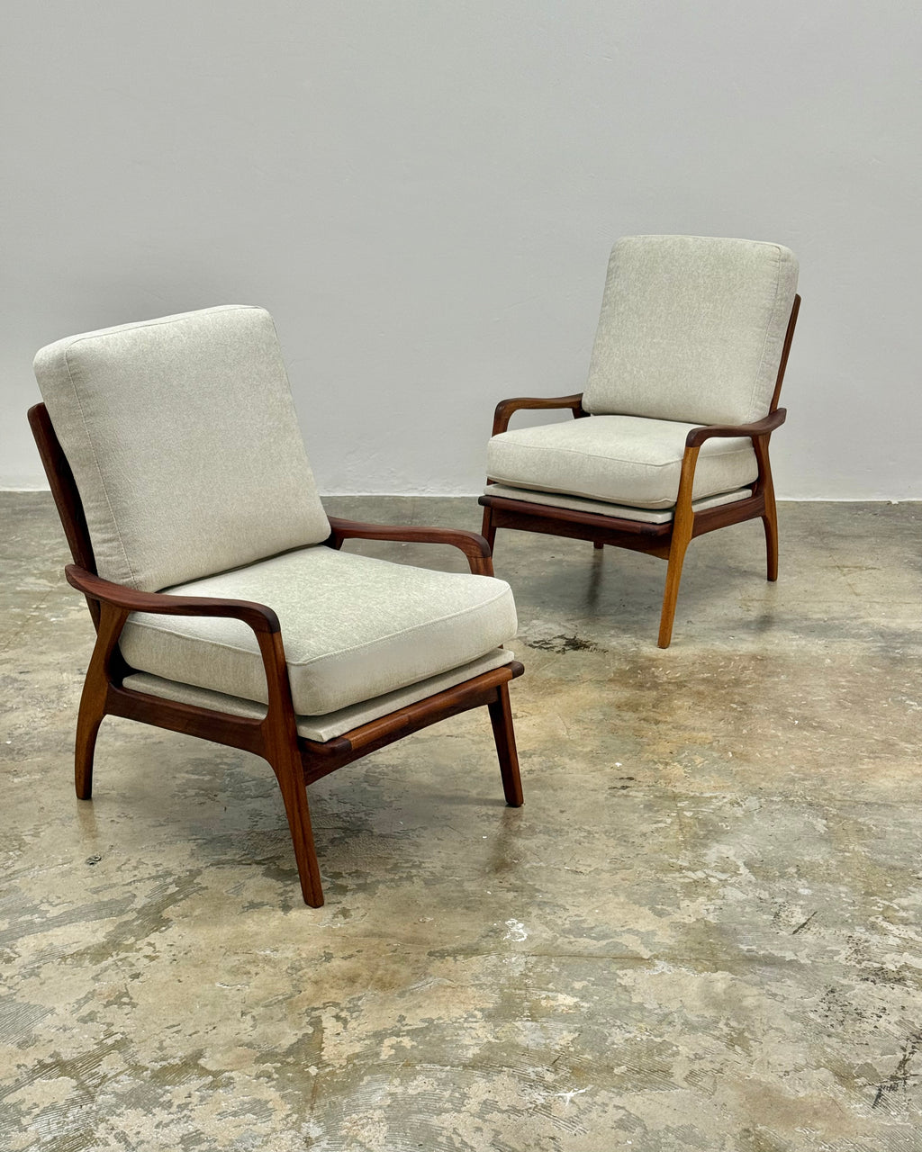 MID-CENTURY ARMCHAIR PAIR