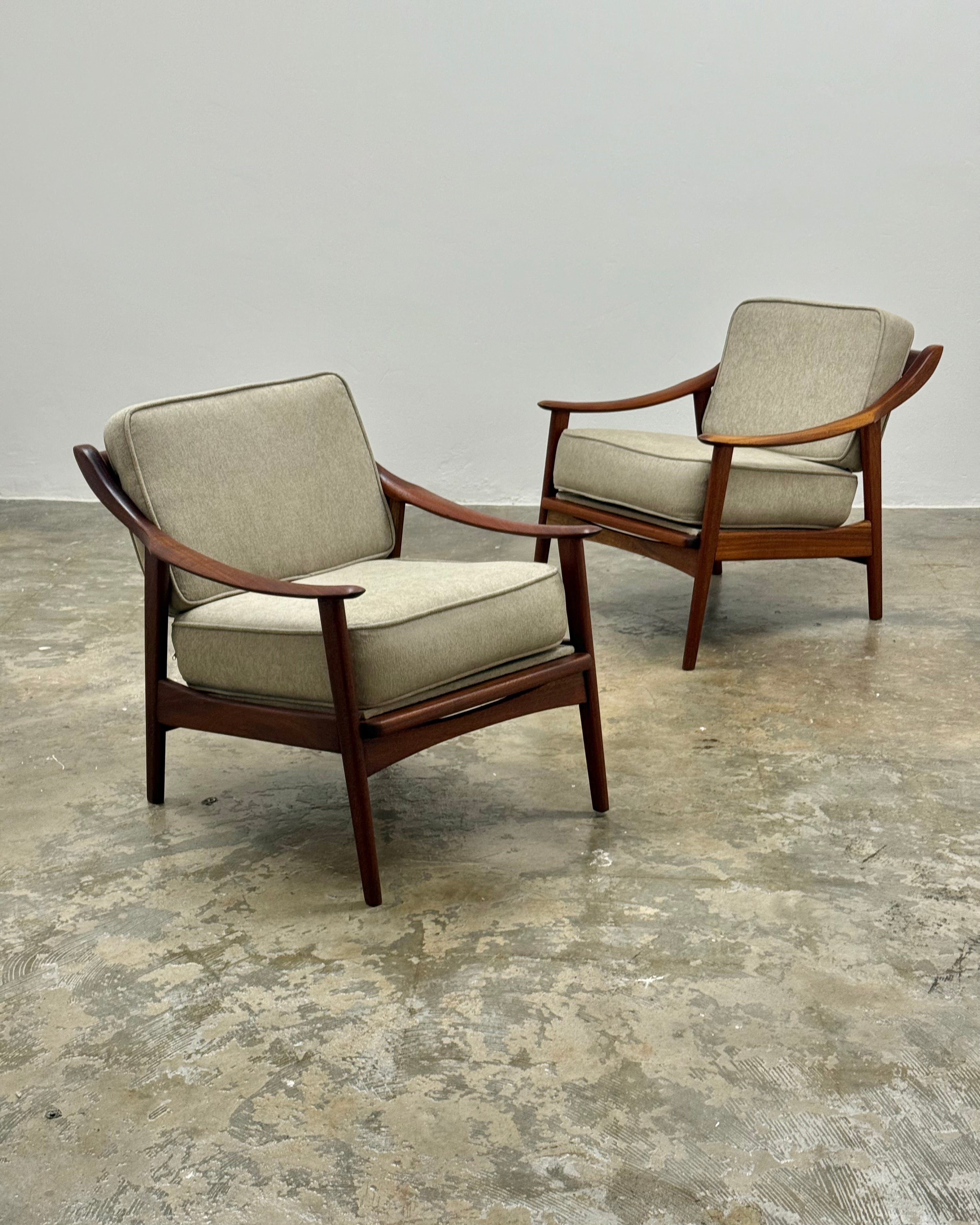 MID-CENTURY ARMCHAIR PAIR