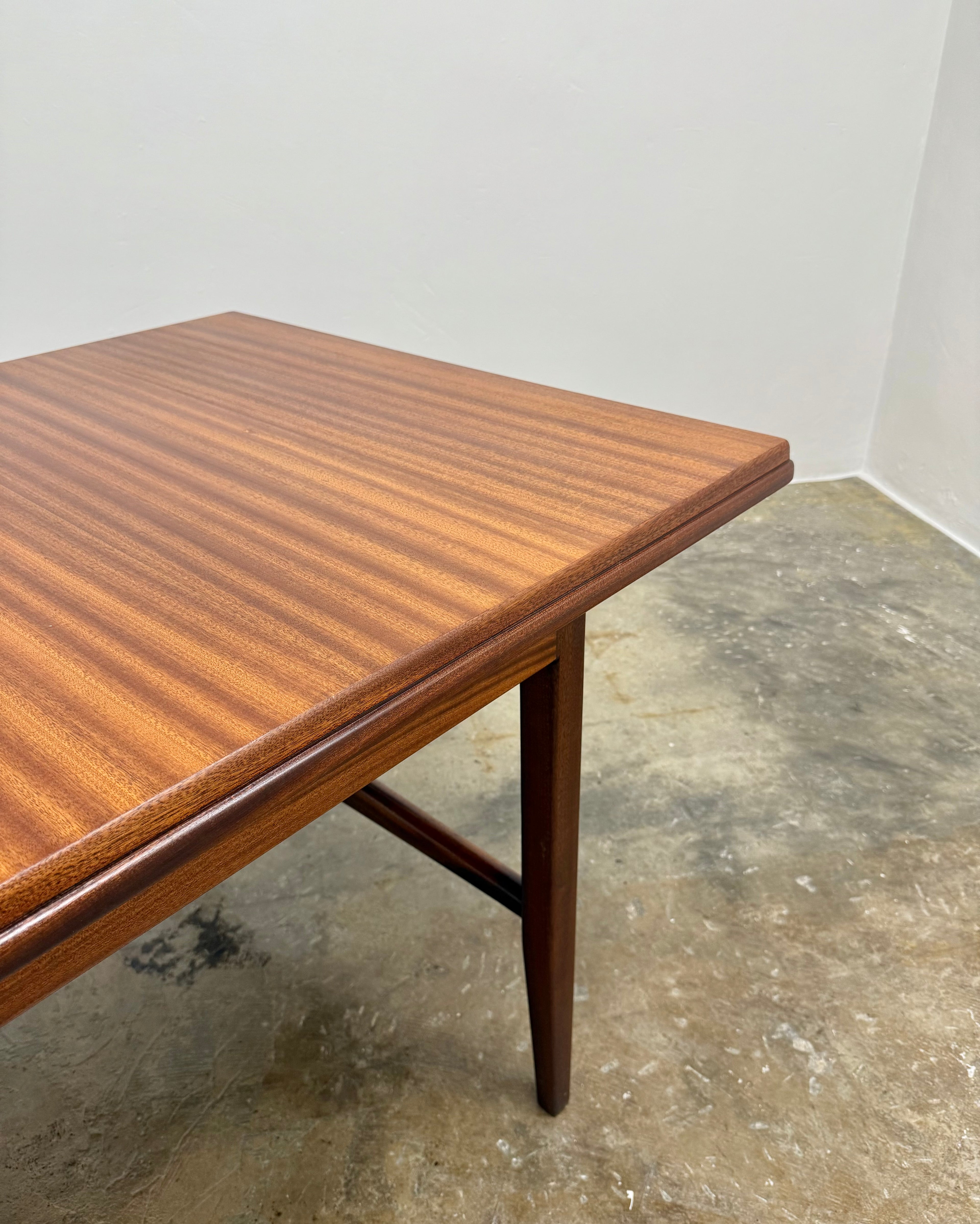 DS VORSTER DINING SET