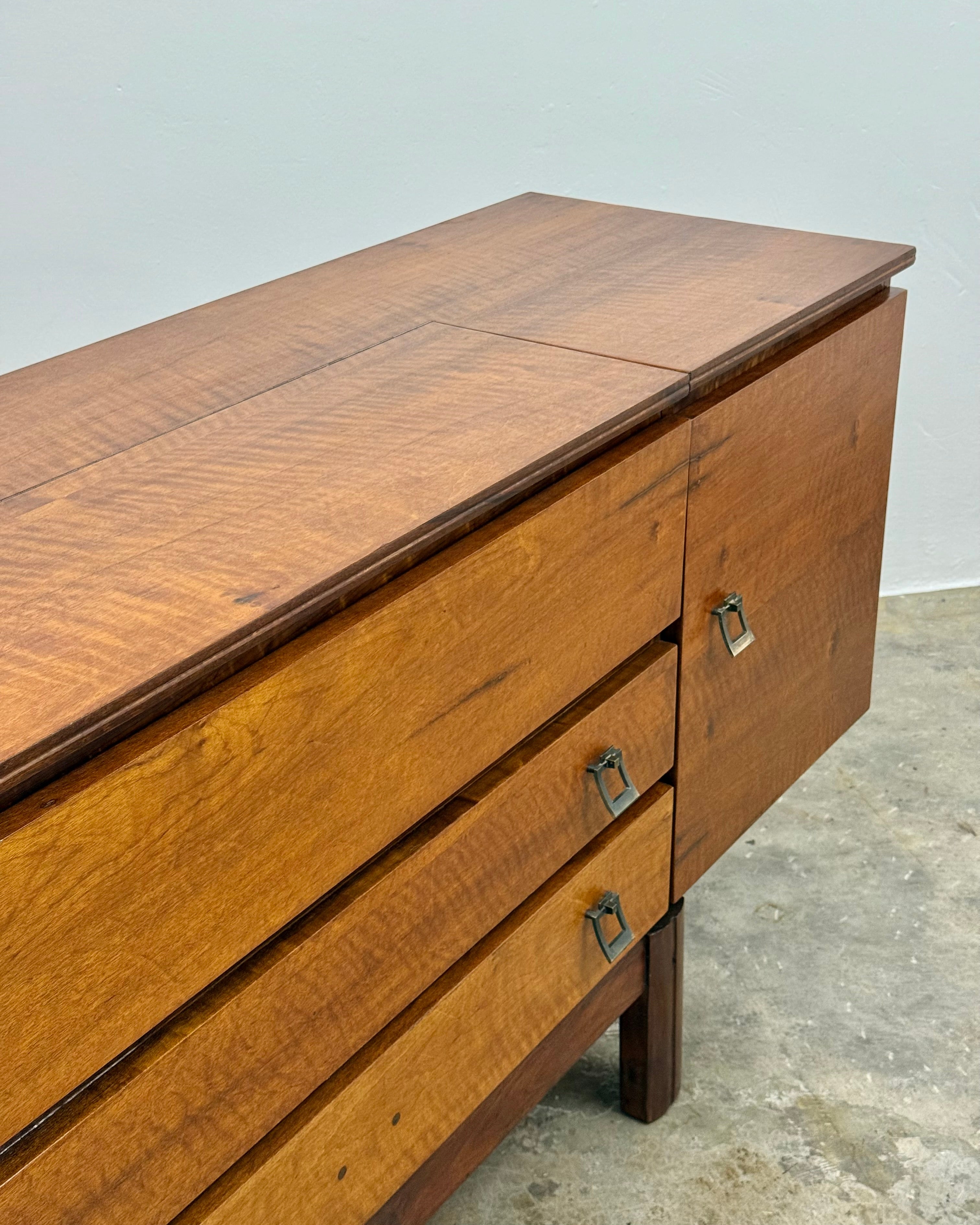 MID-CENTURY SIDEBOARD