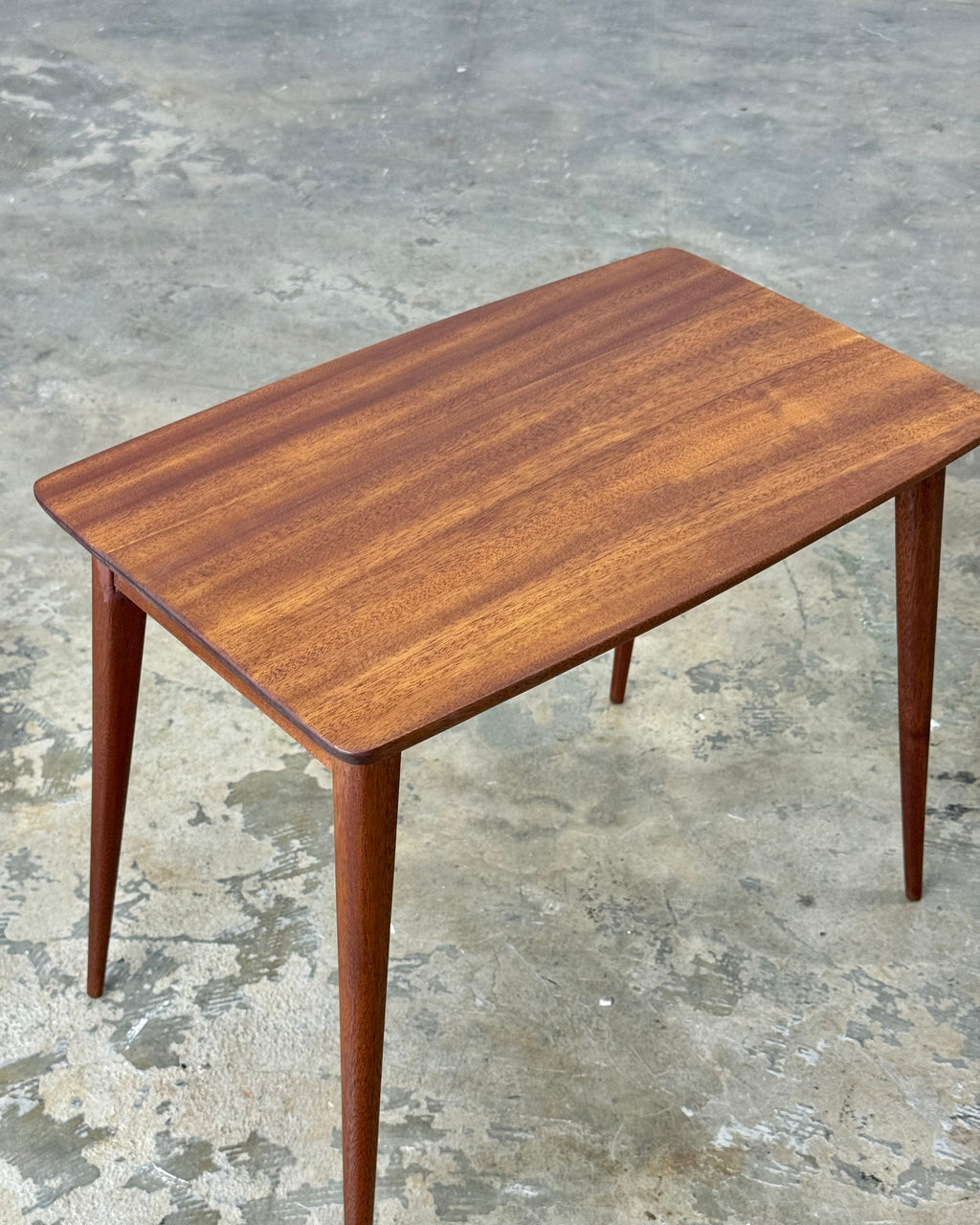 SAPELE MAHOGANY PLANT STAND / SIDE TABLE