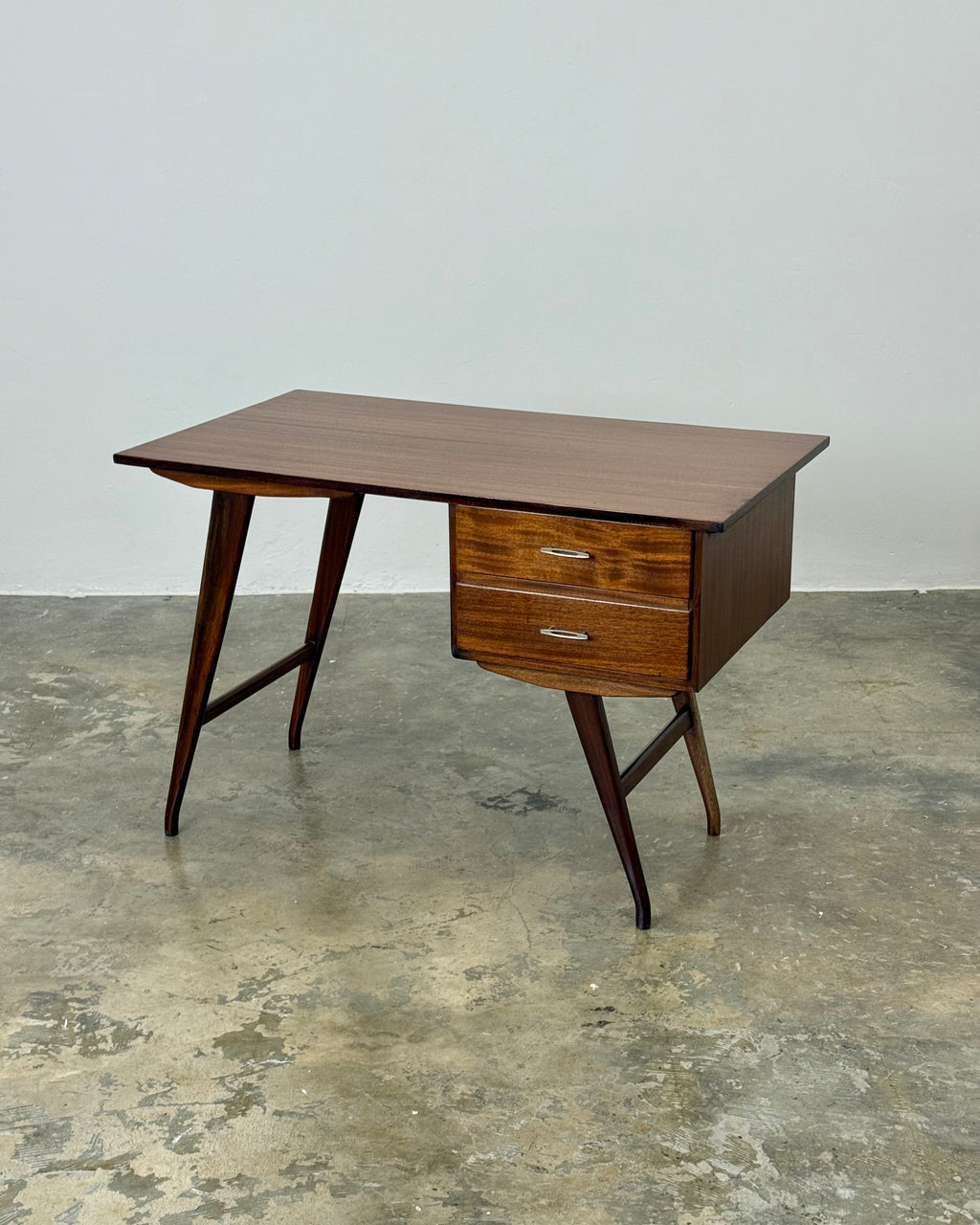 MID-CENTURY DESK - NOVOCRAFT