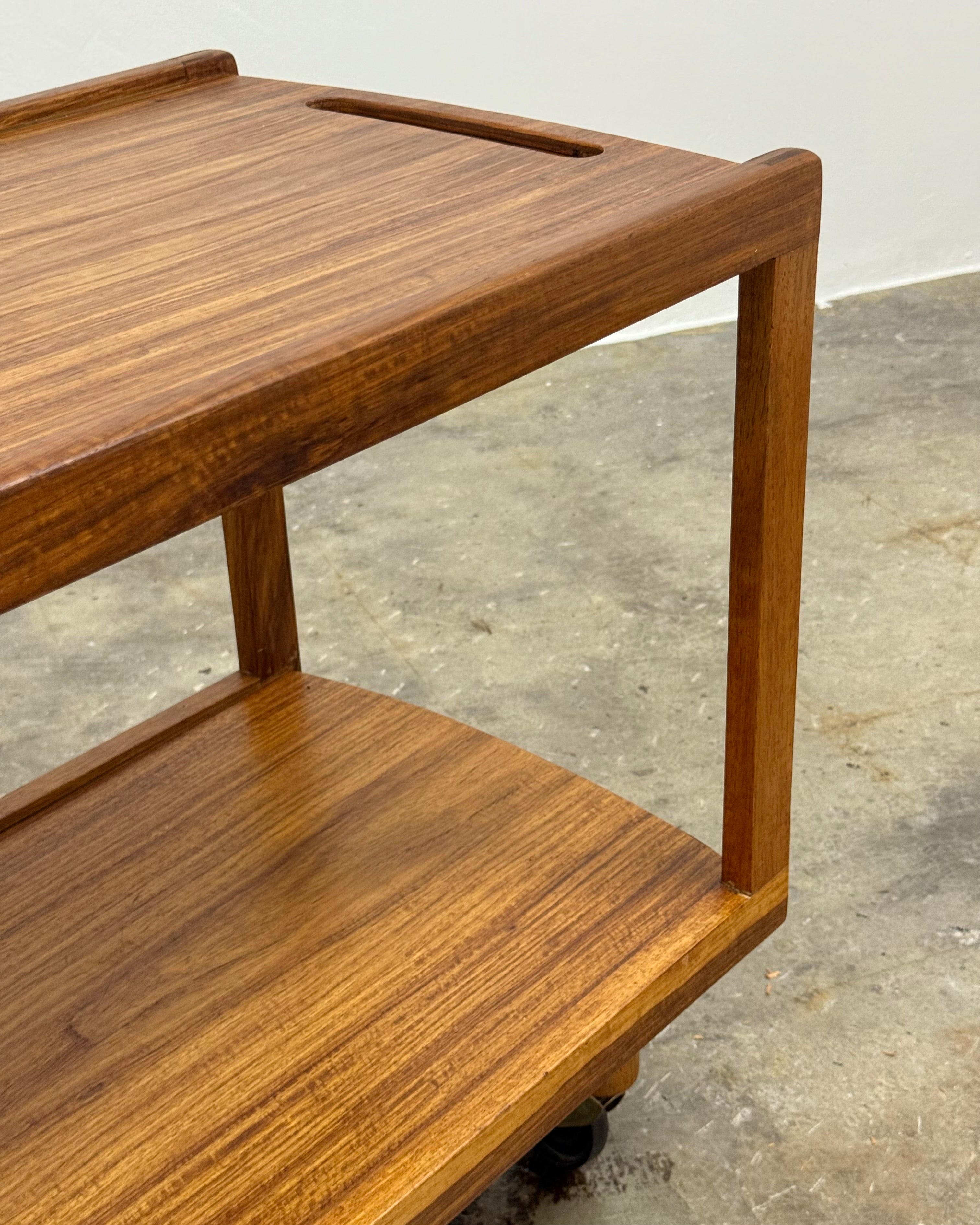 VINTAGE KIAAT DRINKS TROLLEY