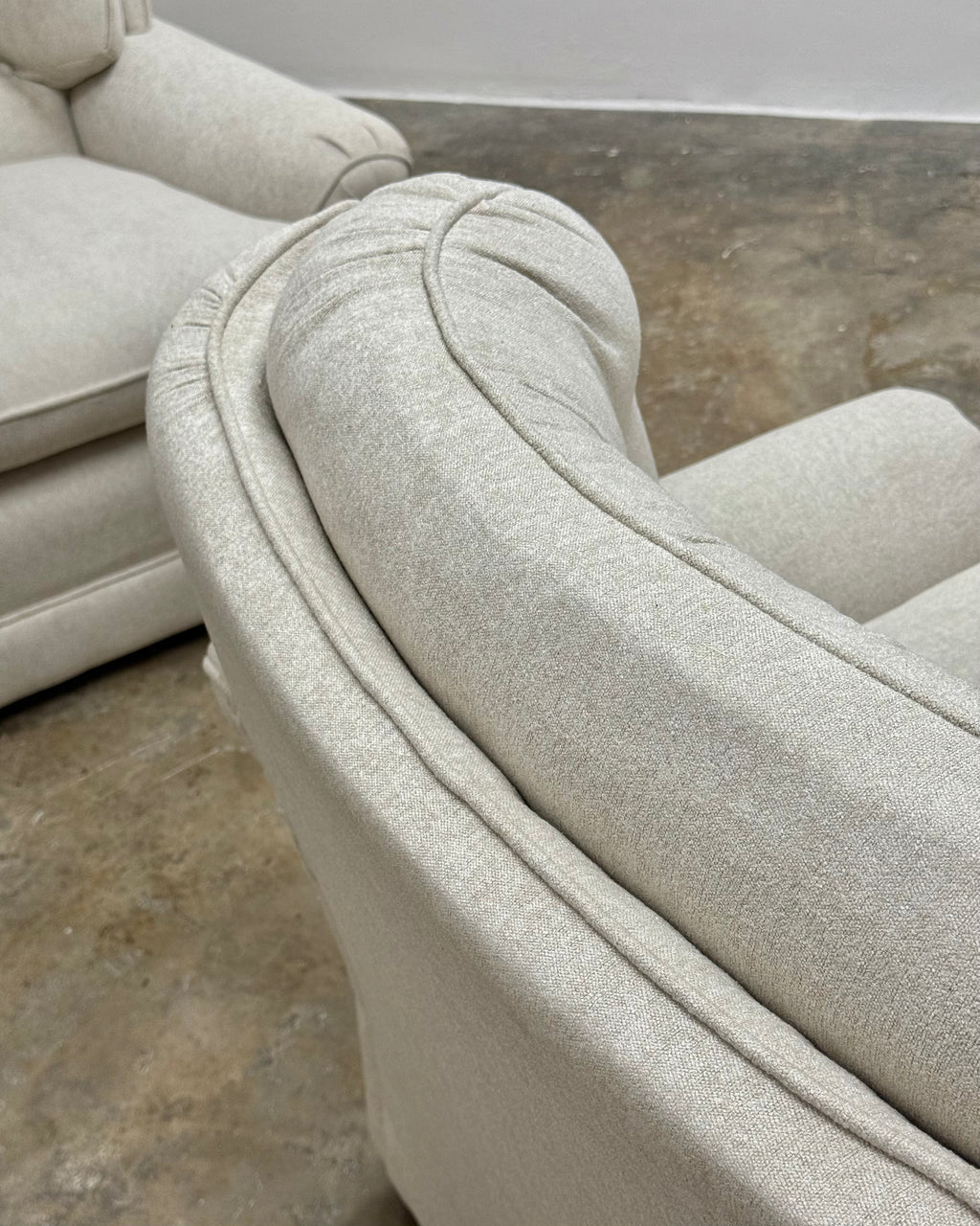 1960s SINGLE-SEATER SOFA