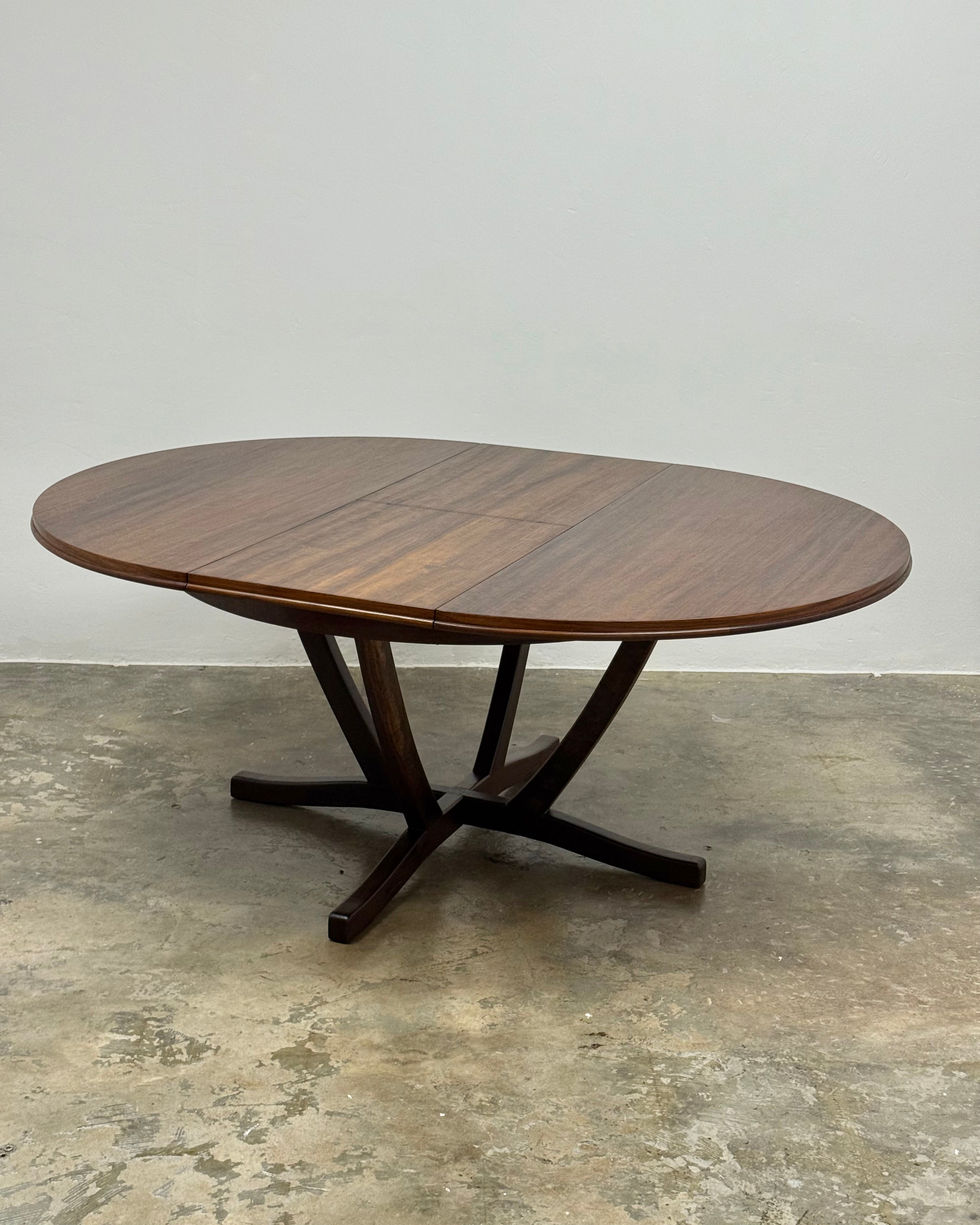 DS VORSTER MID-CENTURY MODERN EXTENDABLE DINING TABLE 2