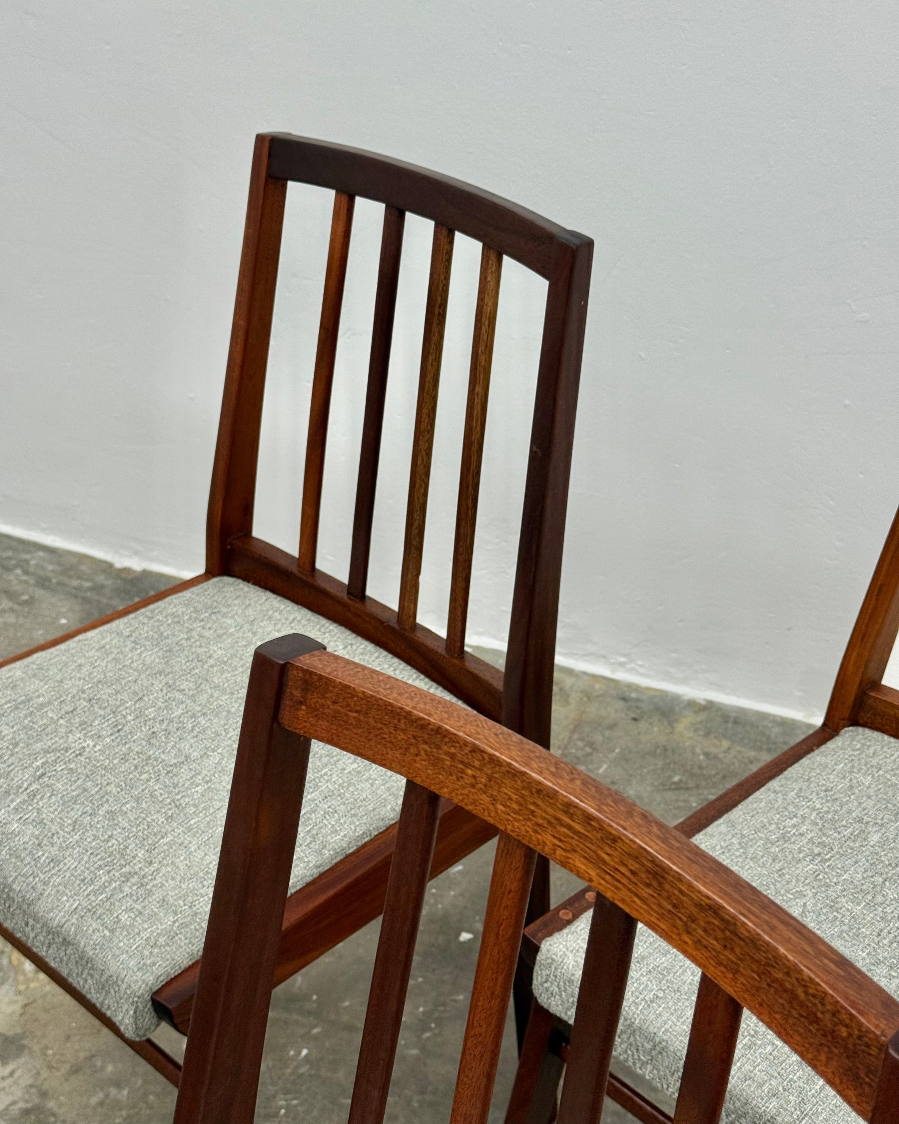 SET OF 4 MID-CENTURY DINING CHAIRS IN SAPELE MAHOGANY