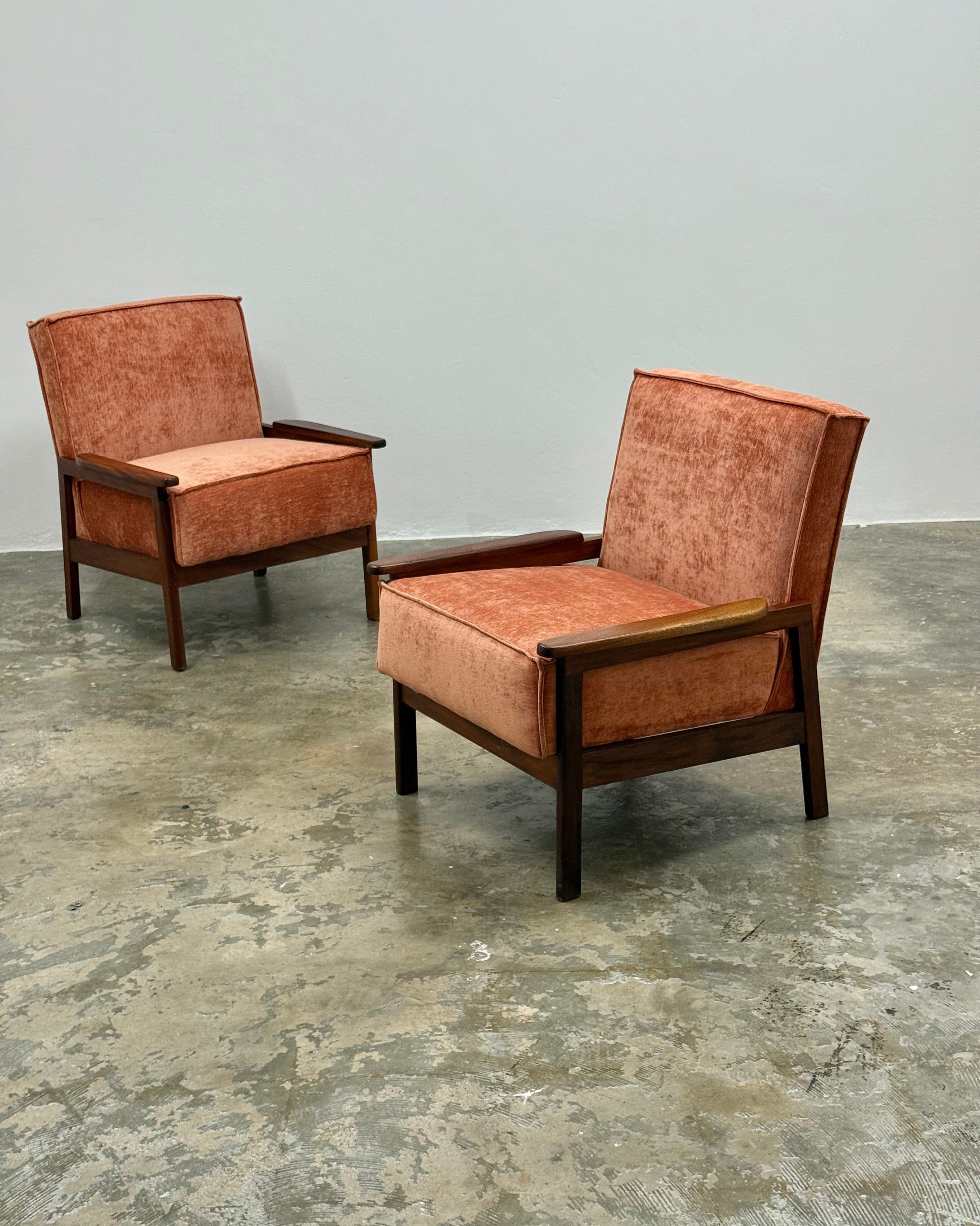 MID-CENTURY ARMCHAIR PAIR