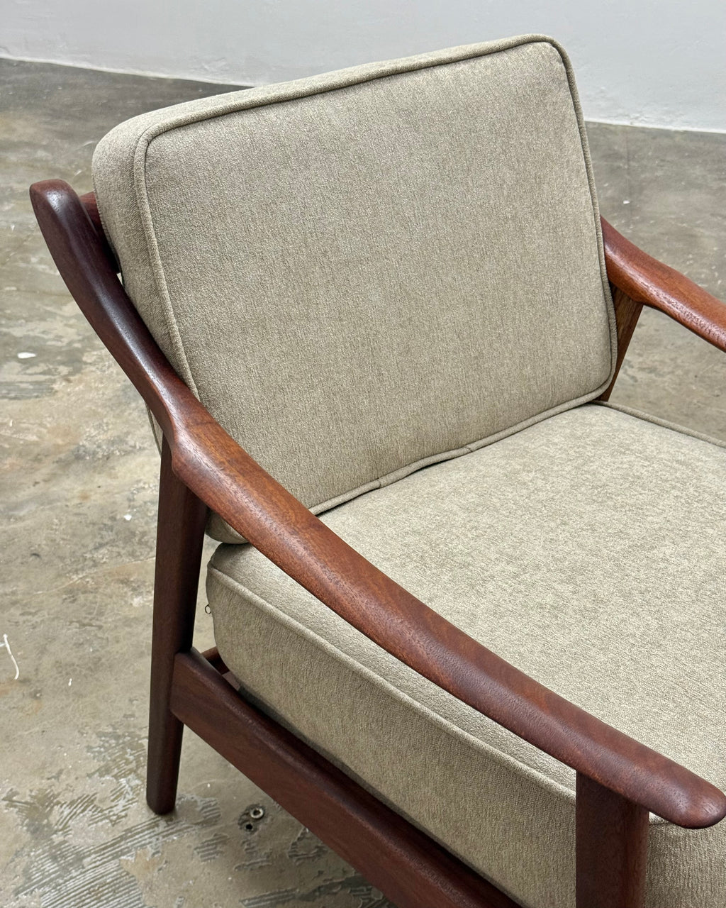 MID-CENTURY ARMCHAIR PAIR