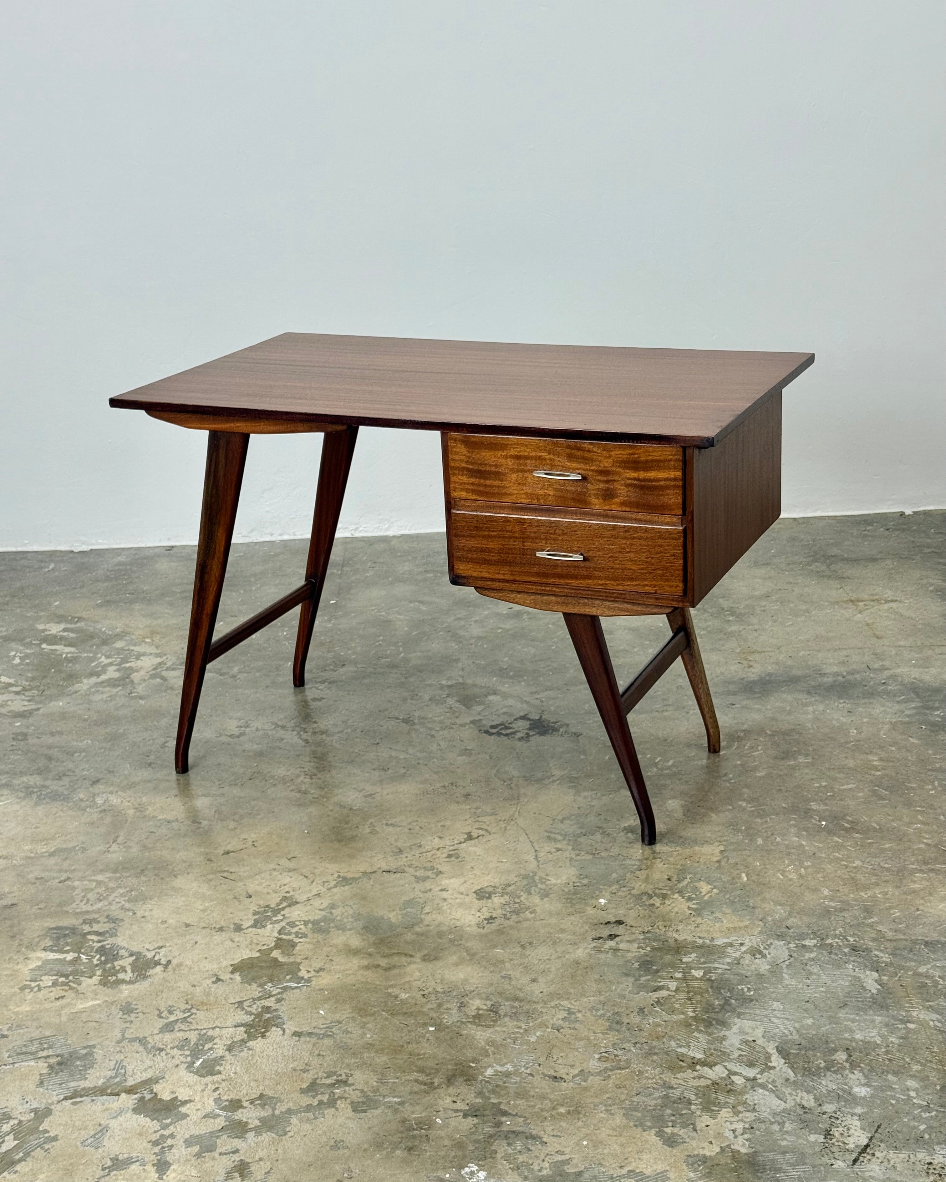 MID-CENTURY DESK - NOVOCRAFT
