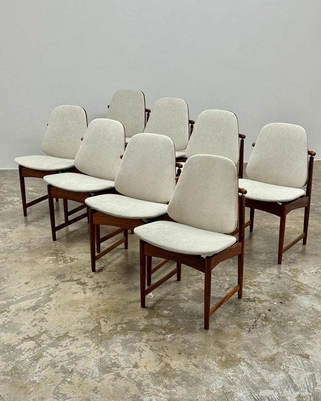 SET OF 8 x FRYSTARK DINING CHAIRS