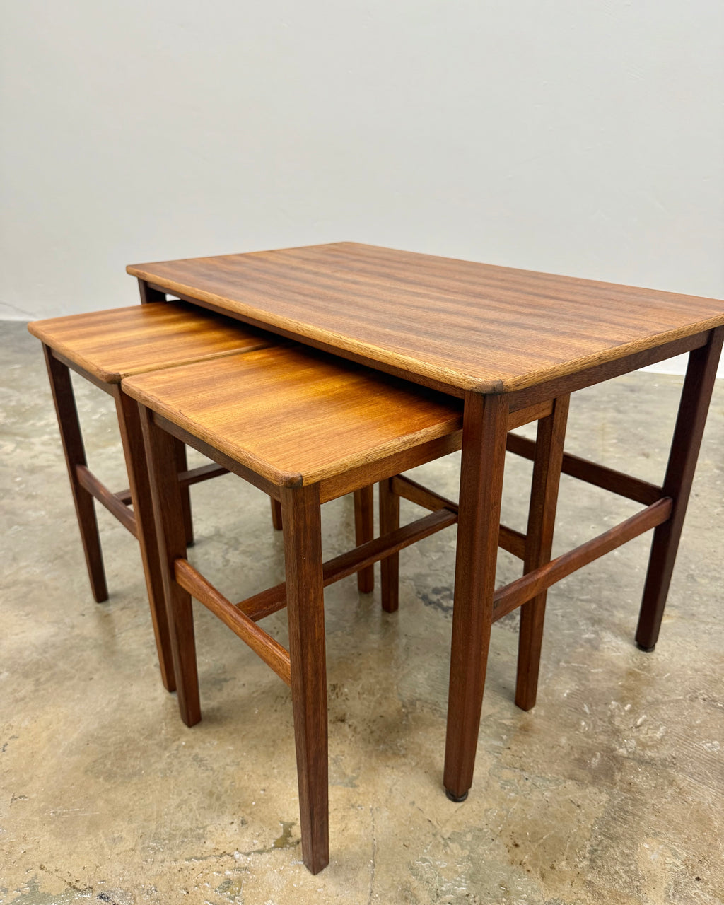 DS VORSTER NESTING TABLES