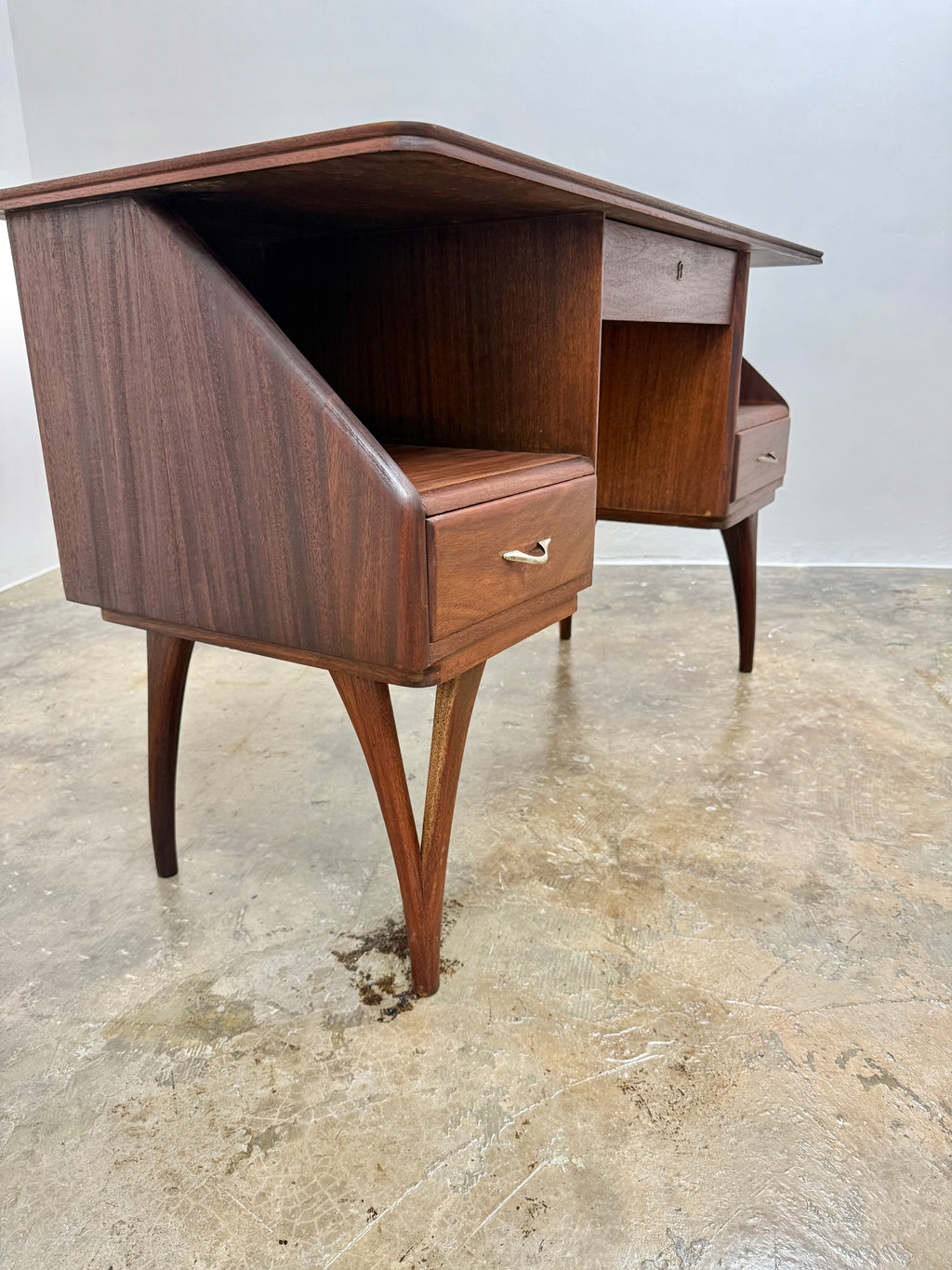 DS VORSTER DESK / DRESSER