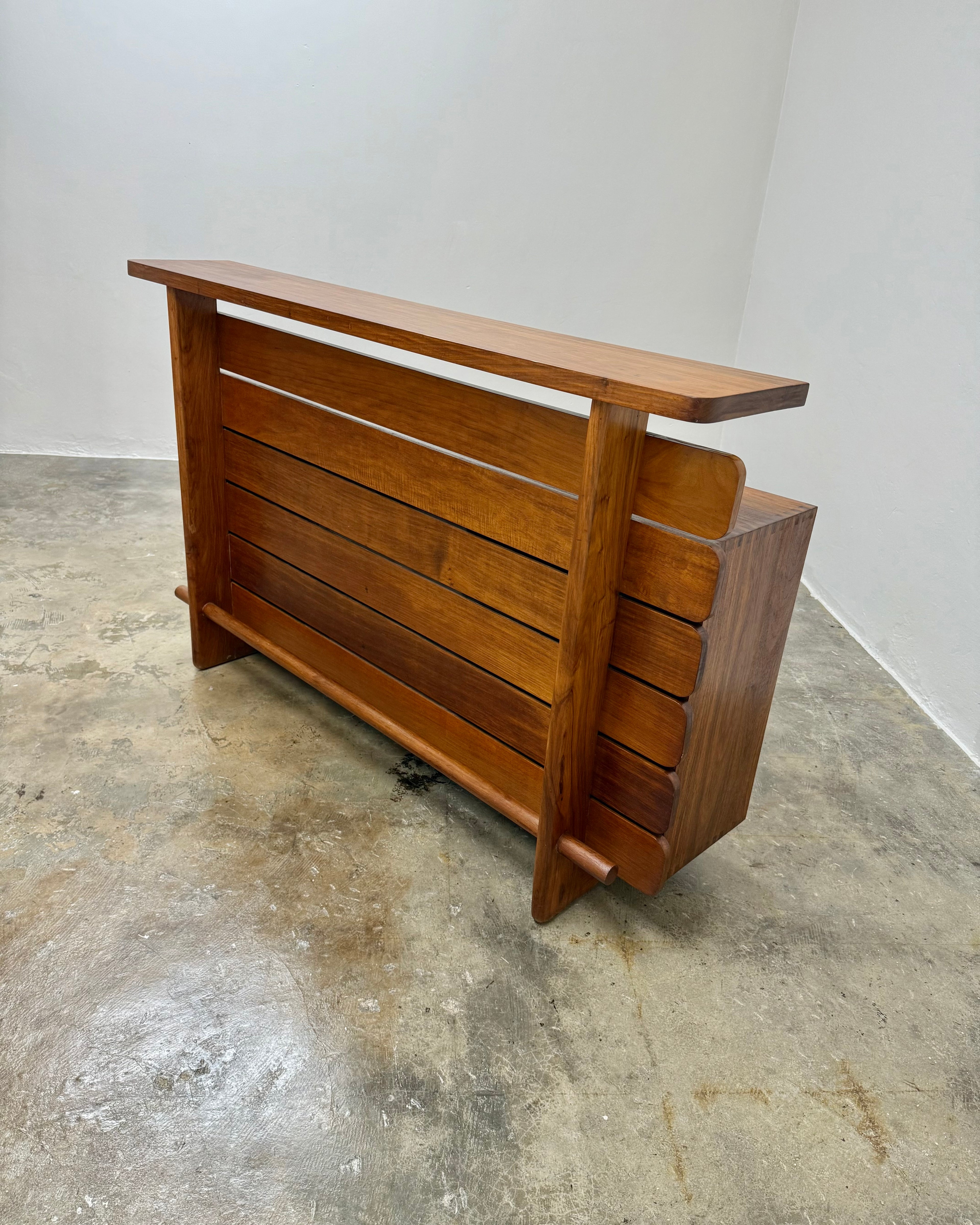 KIAAT BAR BY JOHN TABRAHAM