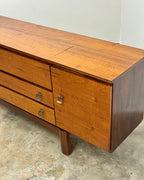 MID-CENTURY SIDEBOARD
