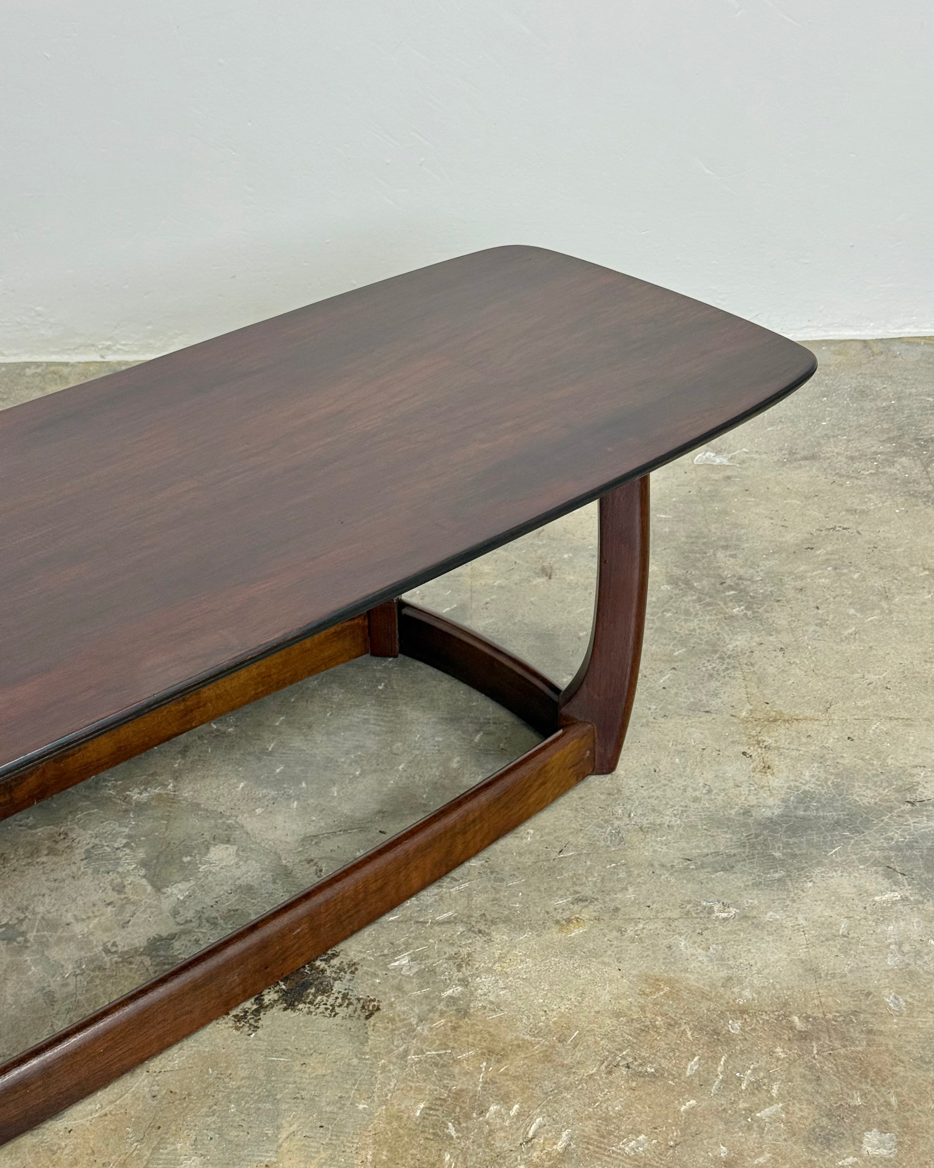 MID-CENTURY 'SURFBOARD' COFFEE TABLE BY AIRFLEX